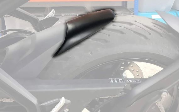 Hugger Extension Matte Black Triumph Trident 660 '21- Main image