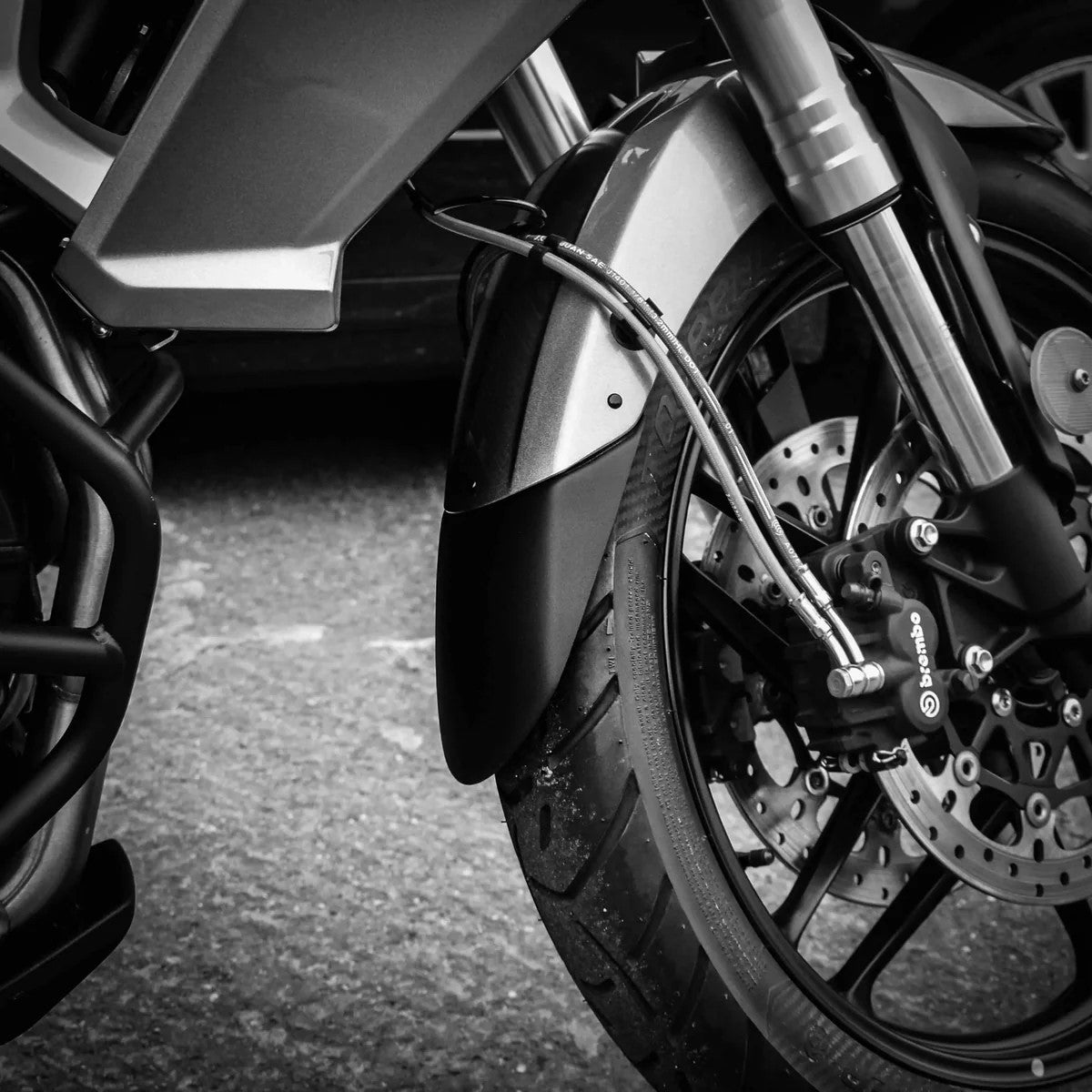 R&G Fender Extender for Triumph Tiger 800 XR/XRT/XRX/Low '11- Secondary image
