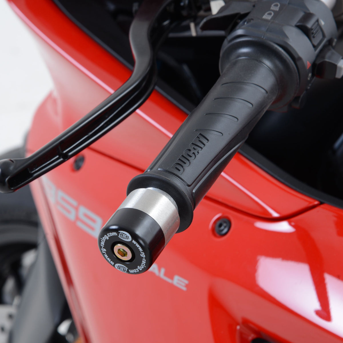 Bar End Sliders for Ducati 748/899/916/959/996/998/1098/1198/1199/1299 Panigale, Suzuki GSX-S750 '18, Benelli Tornado Novecento TRE. & Vortex bars Main image