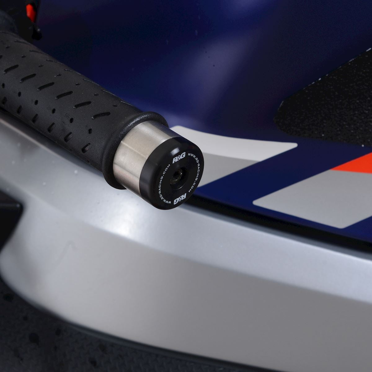 Bar End Sliders for Aprilia RS 125 '21-, RS660 '21-, RS660 Factory '22-,Tuono 125 '21- & RS457 '24- Main image
