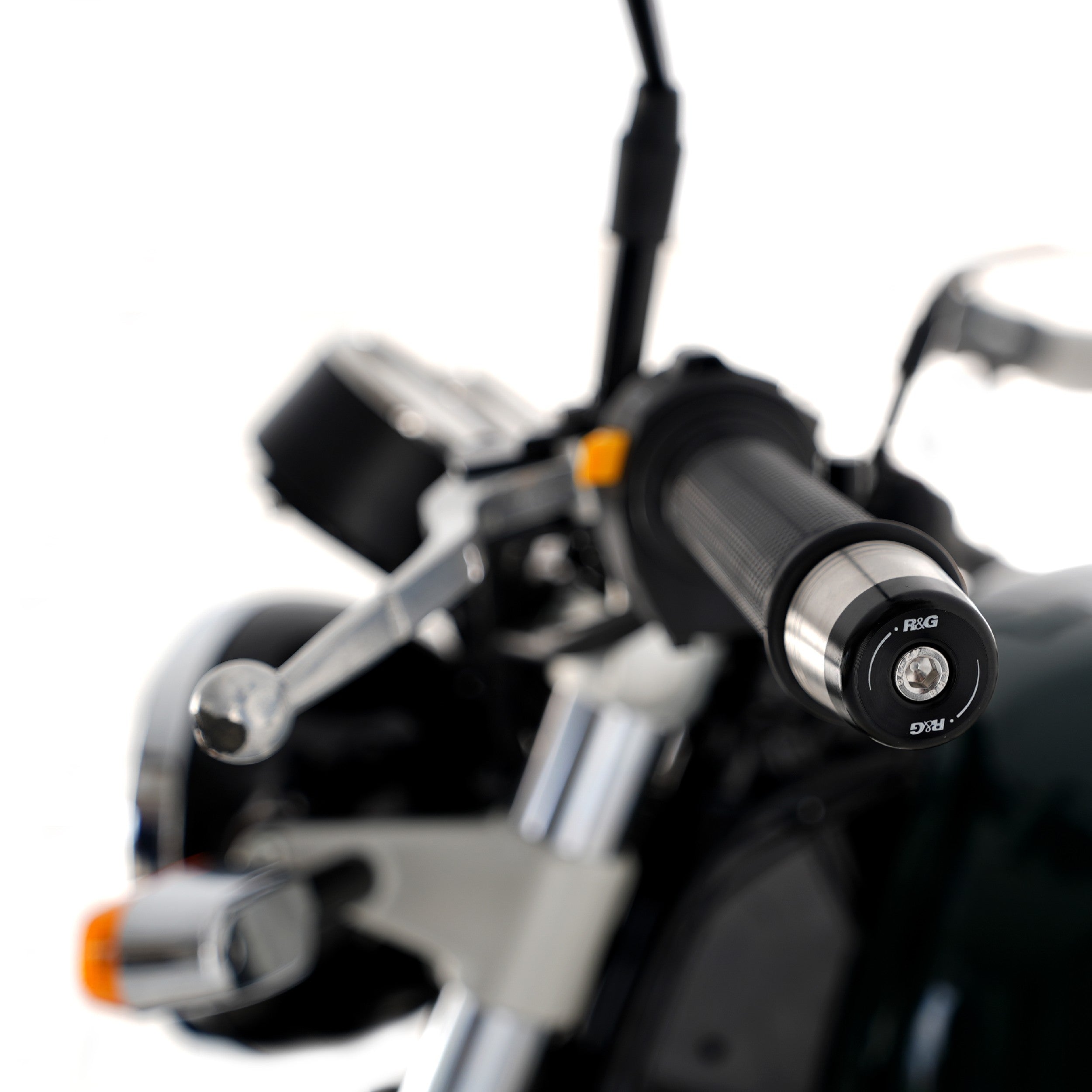 Bar End Sliders for for multiple Triumph Models & Royal Enfield Continental GT 650 '19- (without mirrors) Secondary image