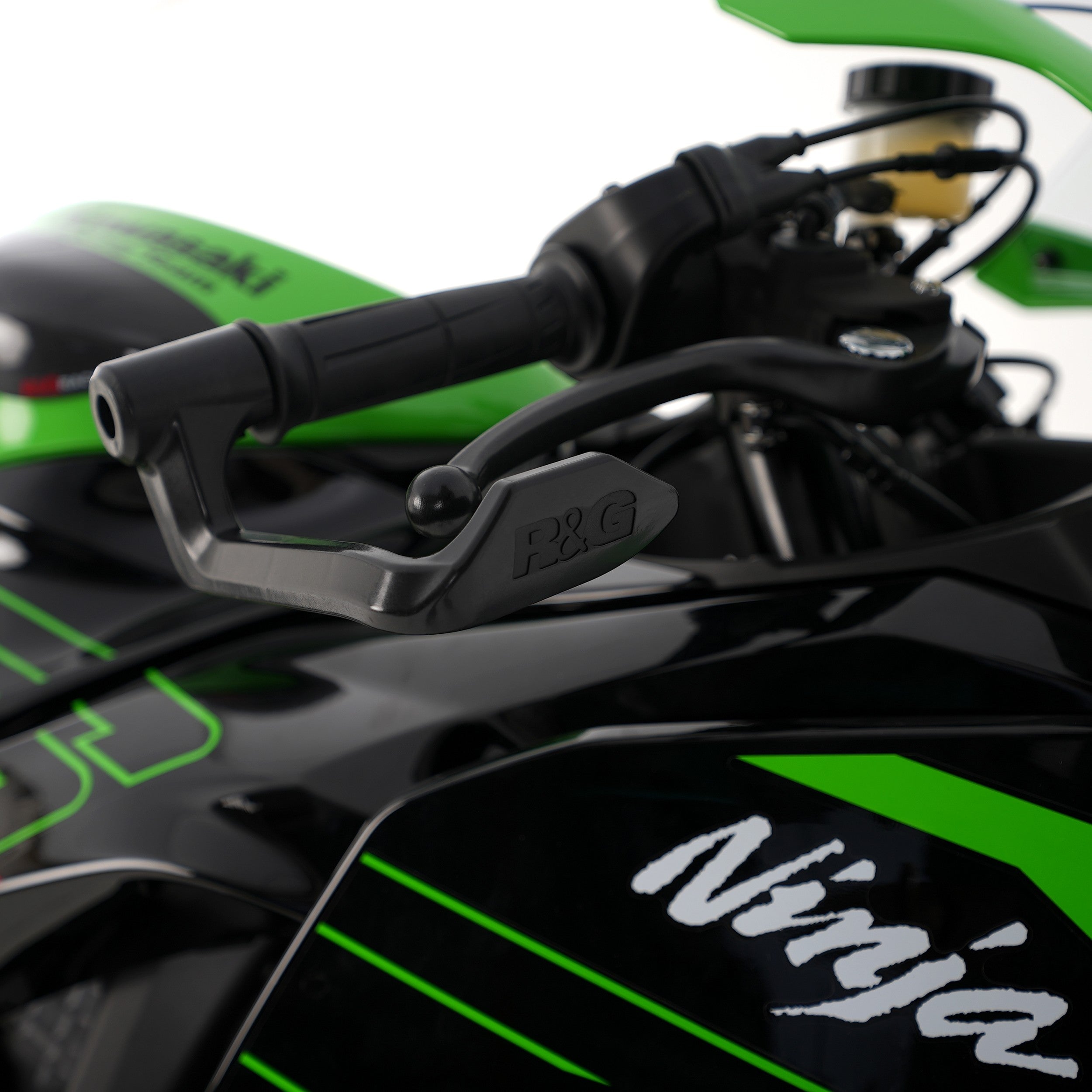 R&G Brake Lever Guard for Kawasaki ZX-6R '05- '24, ZX10R '06-'20 & H2/ H2R '15- '24