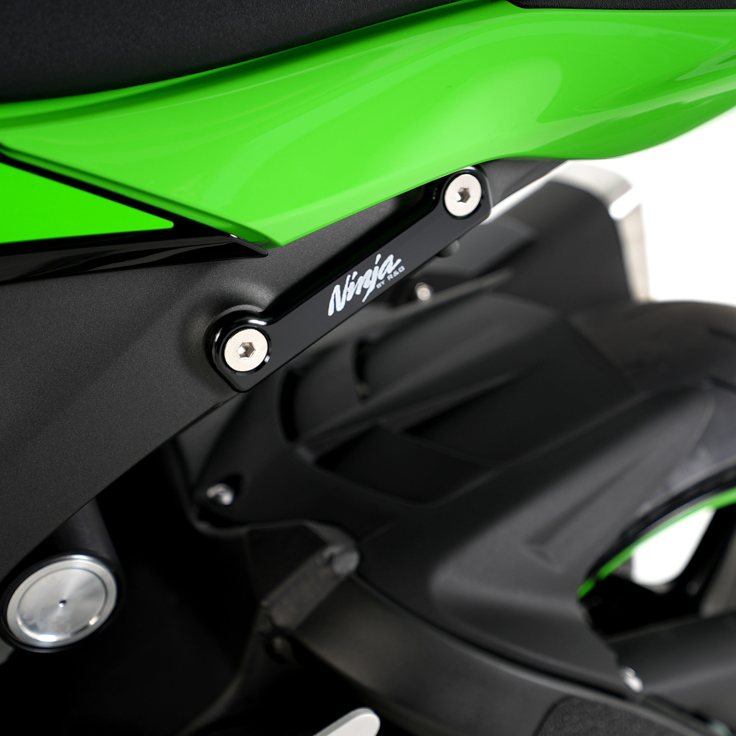 Rear Foot Rest Blanking Plate for the Kawasaki ZX6-R '09-