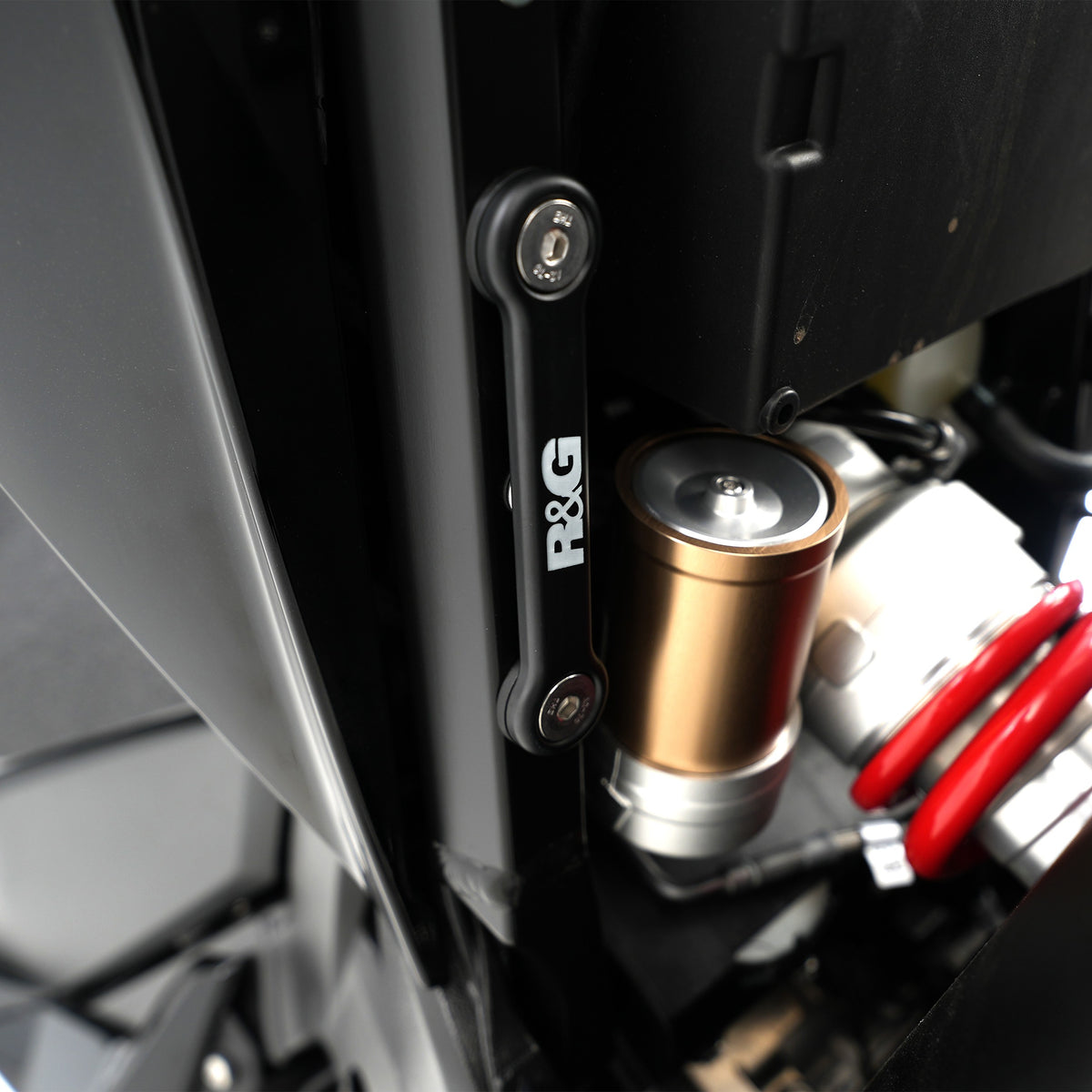 Exhaust Hanger Kit for the BMW S1000 XR '20-