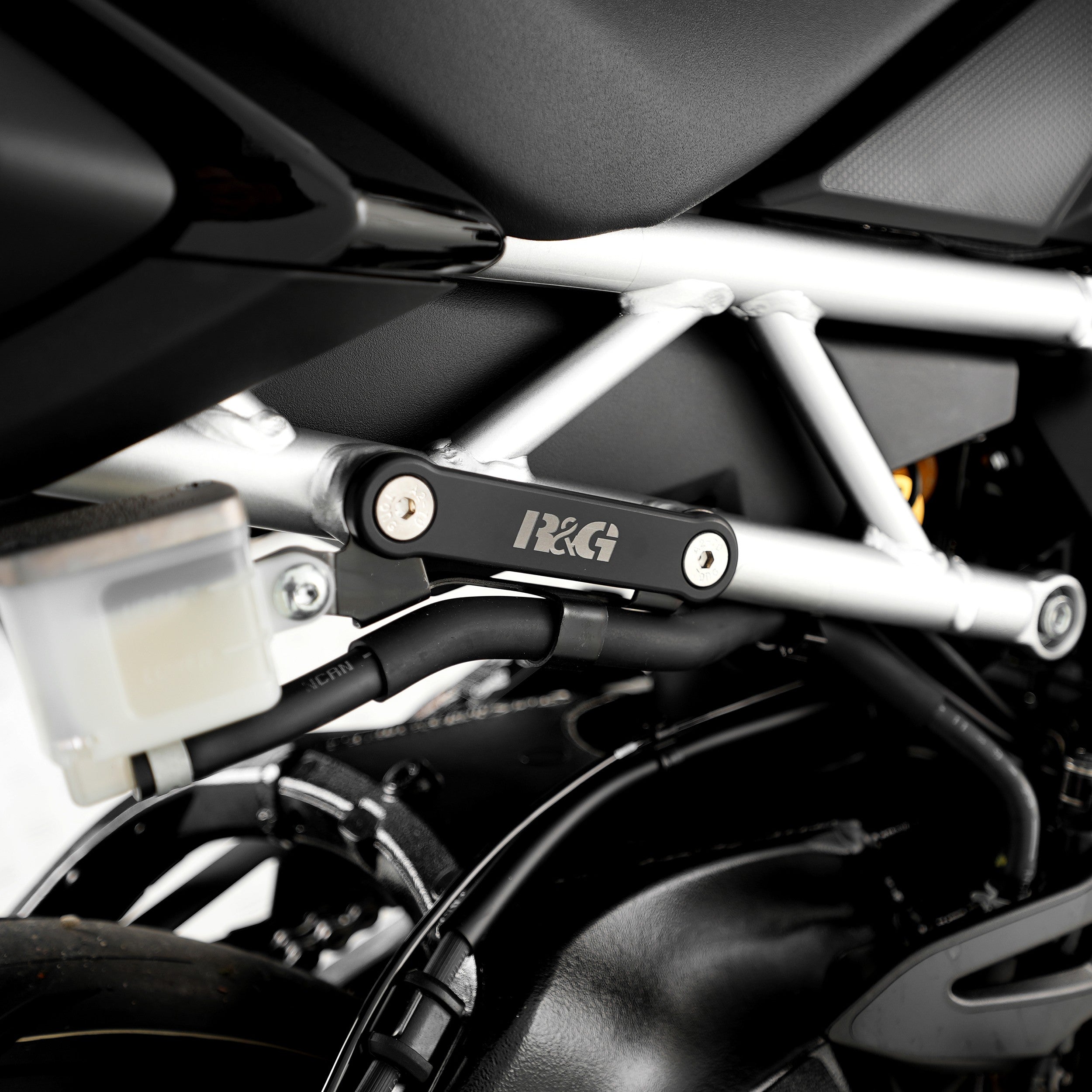 Rear Foot Rest Blanking Plates for Kawasaki ZX-25R '20- & Suzuki GSX-S1000 GT '22-, Suzuki GSX-S 10000 GX '24- (Pair)