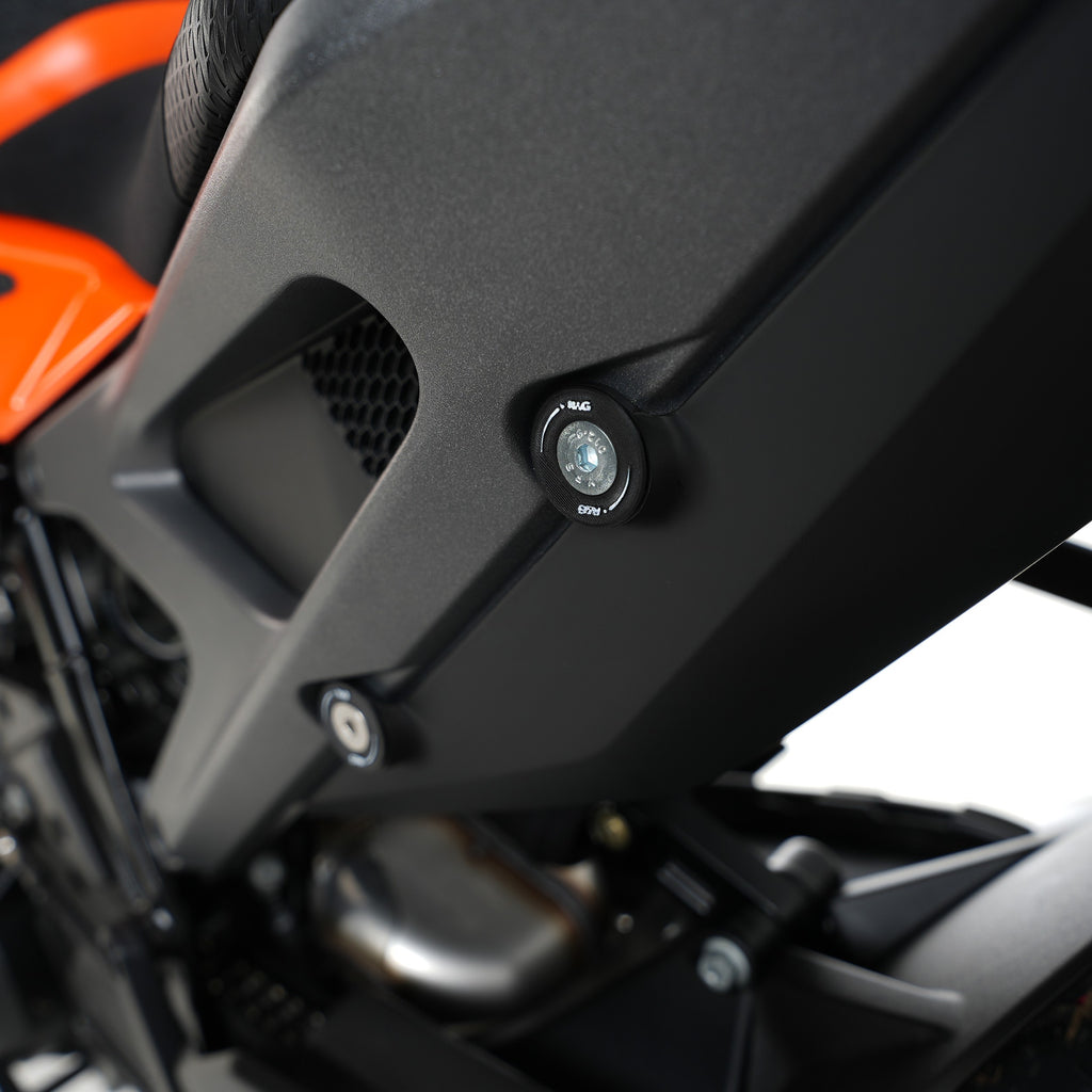 Exhaust Hanger  & Rear Footrest Plate (set) for KTM 990 Duke 2024