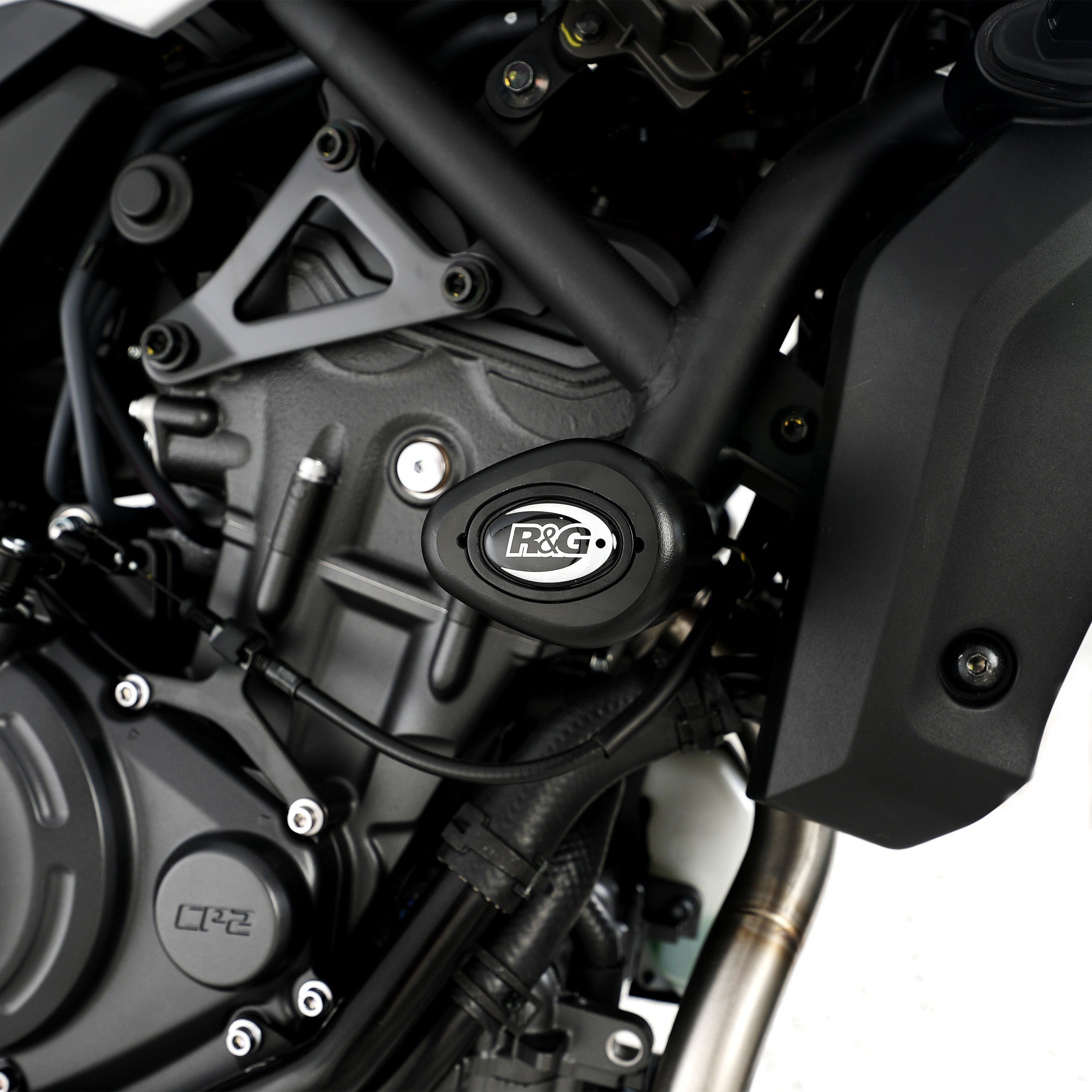 Aero Crash Protectors for Yamaha MT-07 '14-  (FZ-07), XSR700 '16-, Fantic Caballero 700 '23- and Tracer 700 '16-'20 (FJ-07) models
