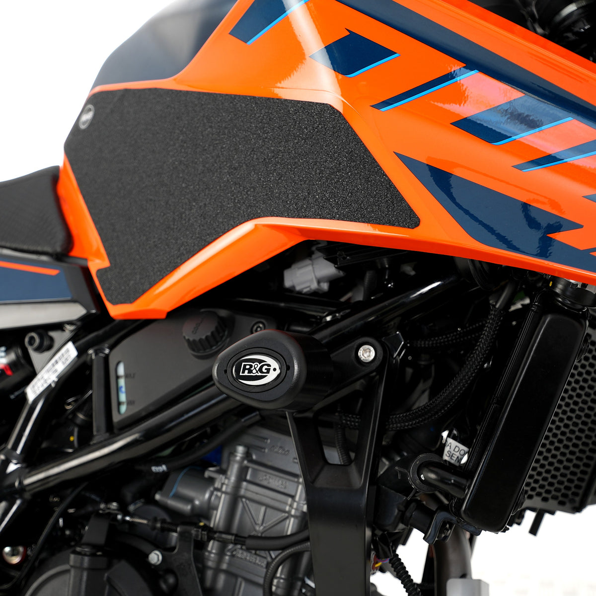 Crash Protectors- Aero Style for KTM 125/250/390 2024,Husqvarna Vitpilen 401 '24-