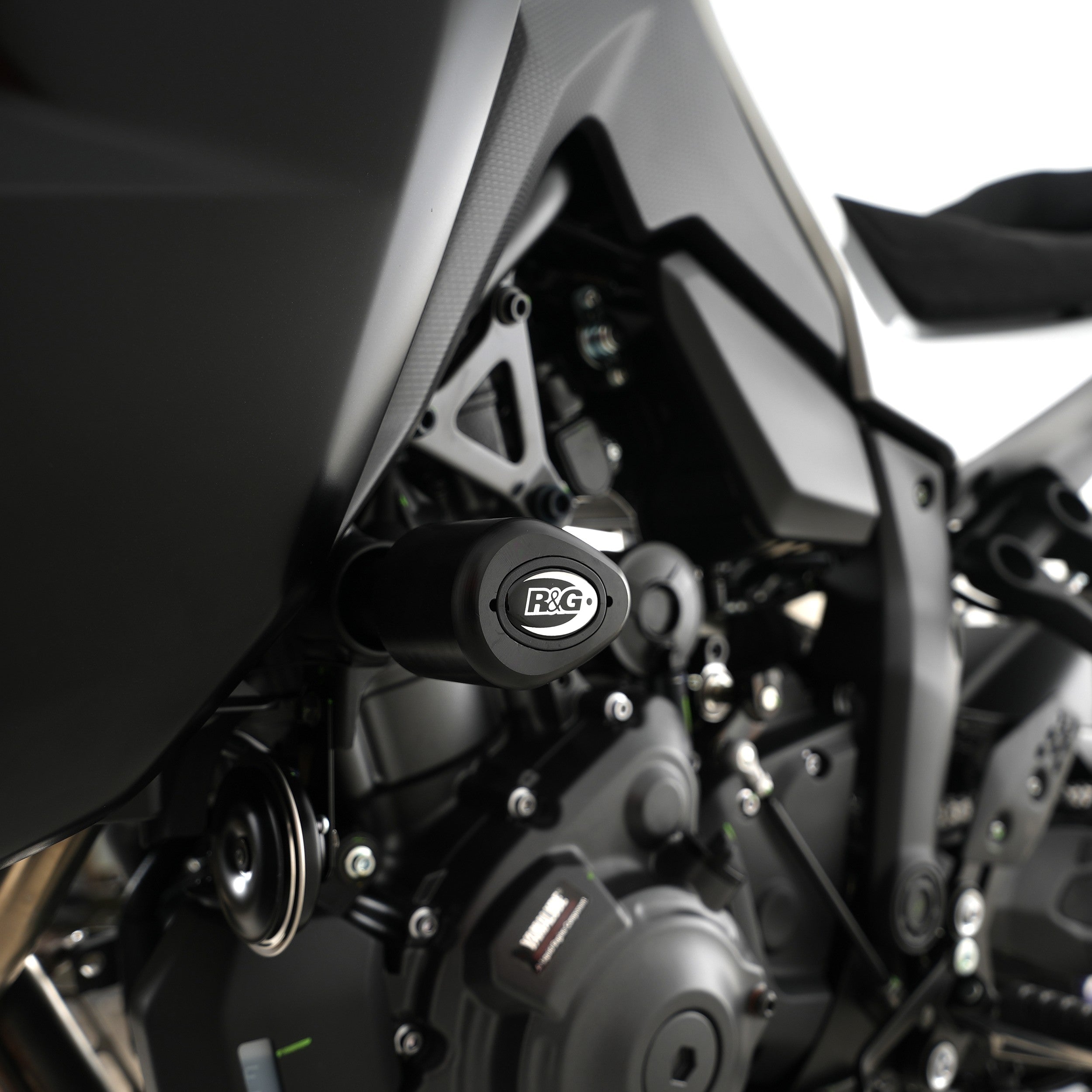 Crash Protectors - Aero Style for Yamaha Tracer 7(GT) '25- ( Non-Drill)