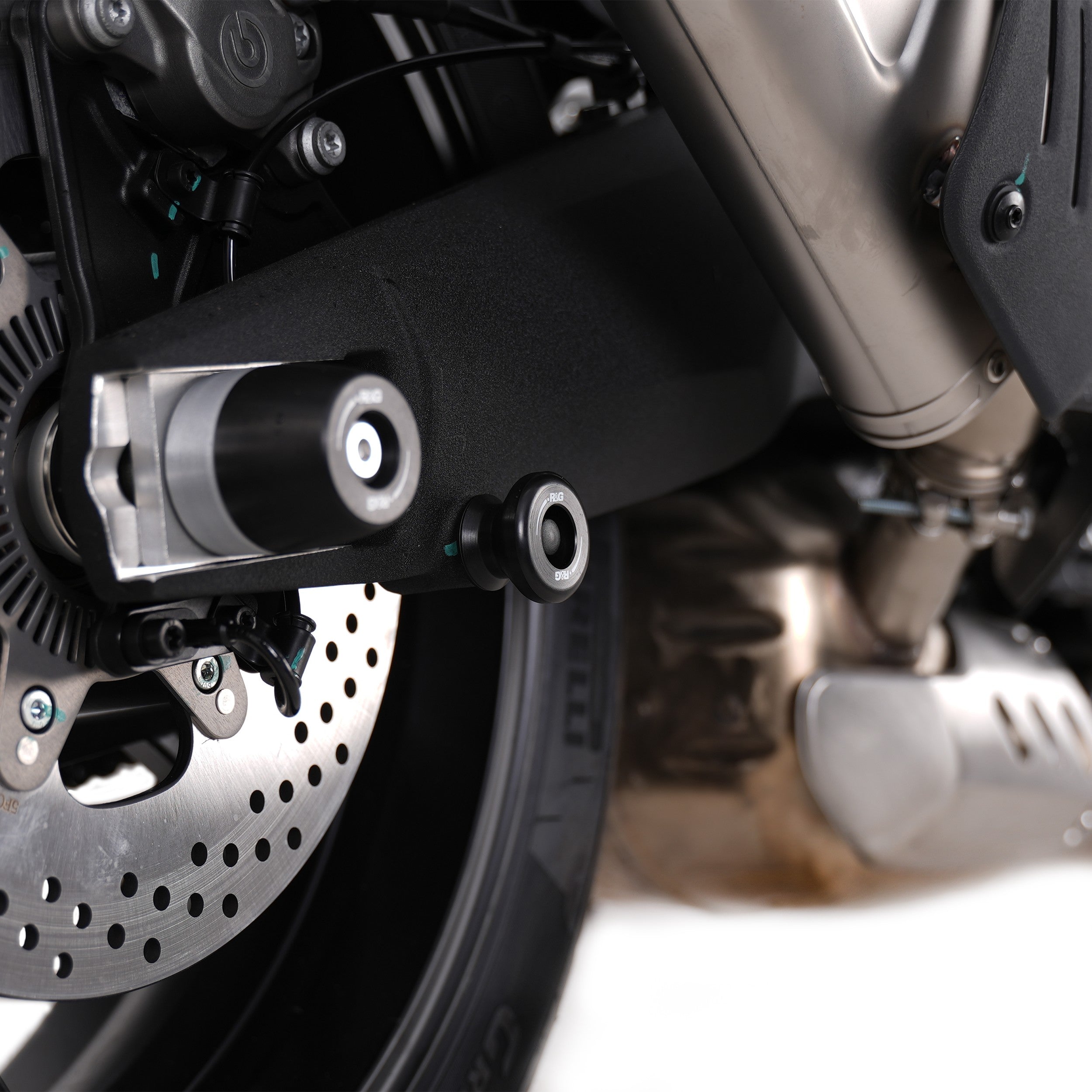 Cotton Reels for Yamaha XSR-125 '21-, YZF-R125 '23-, QJ Motor SRK 800 RR 2025 & SRK 800 '25- Main image