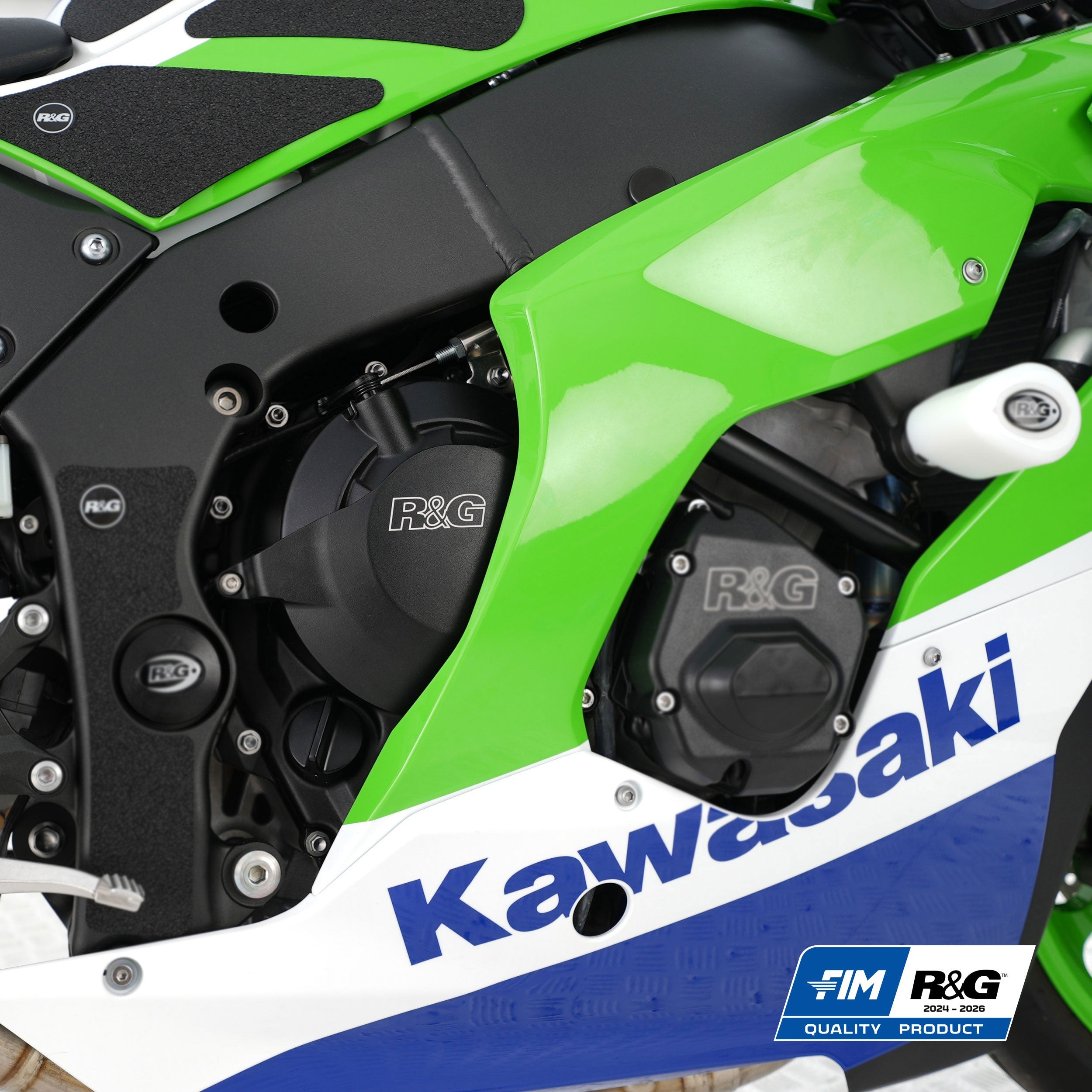 PRO Clutch Cover (RHS) for Kawasaki ZX10-R '11- & ZX-10RR '21- Secondary image
