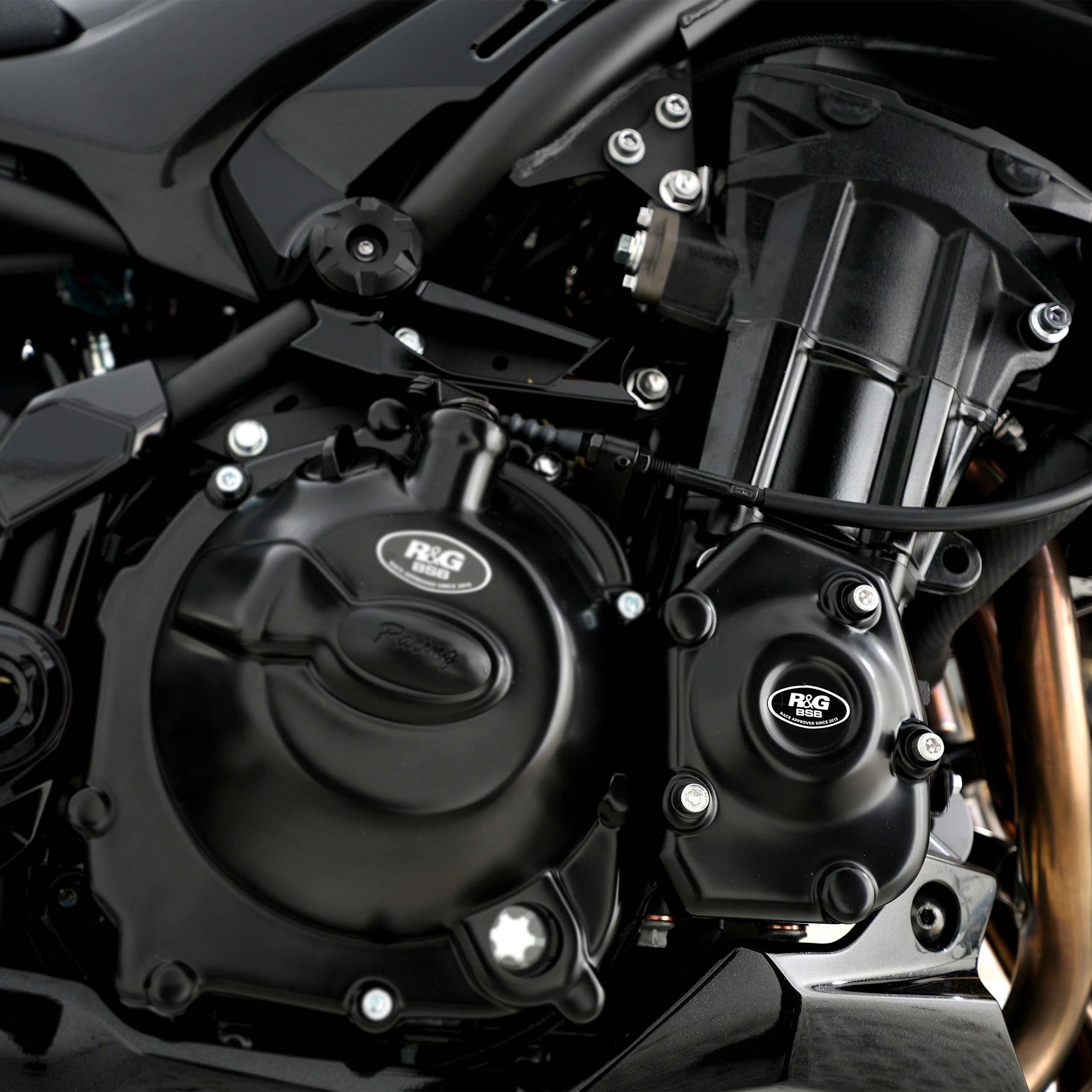Engine Case Cover Road/Race Kit (3pc) for Kawasaki Z900 '17- Secondary image