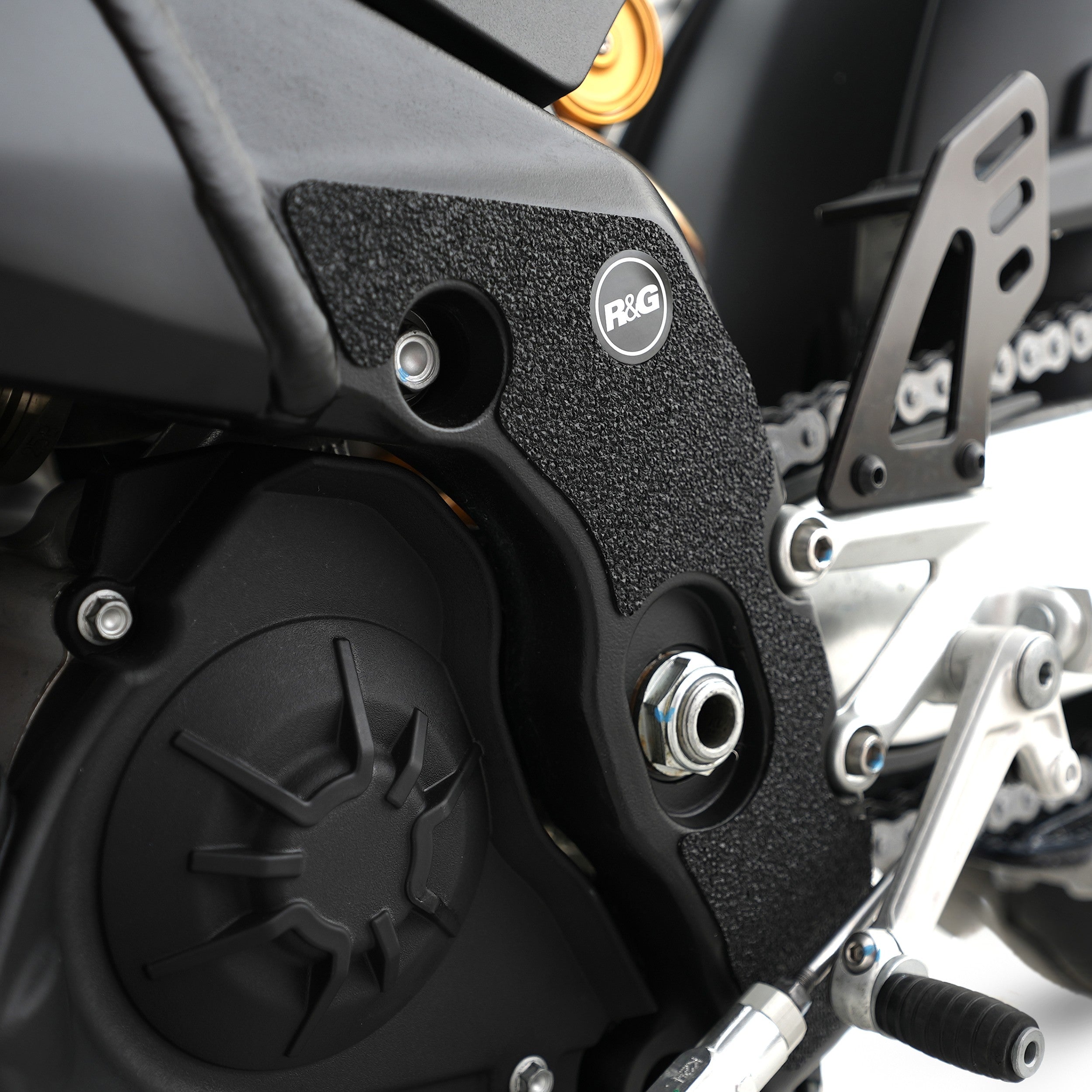 R&G Boot Guard Kit for Aprilia Tuono V4 1100 (Factory)'21-