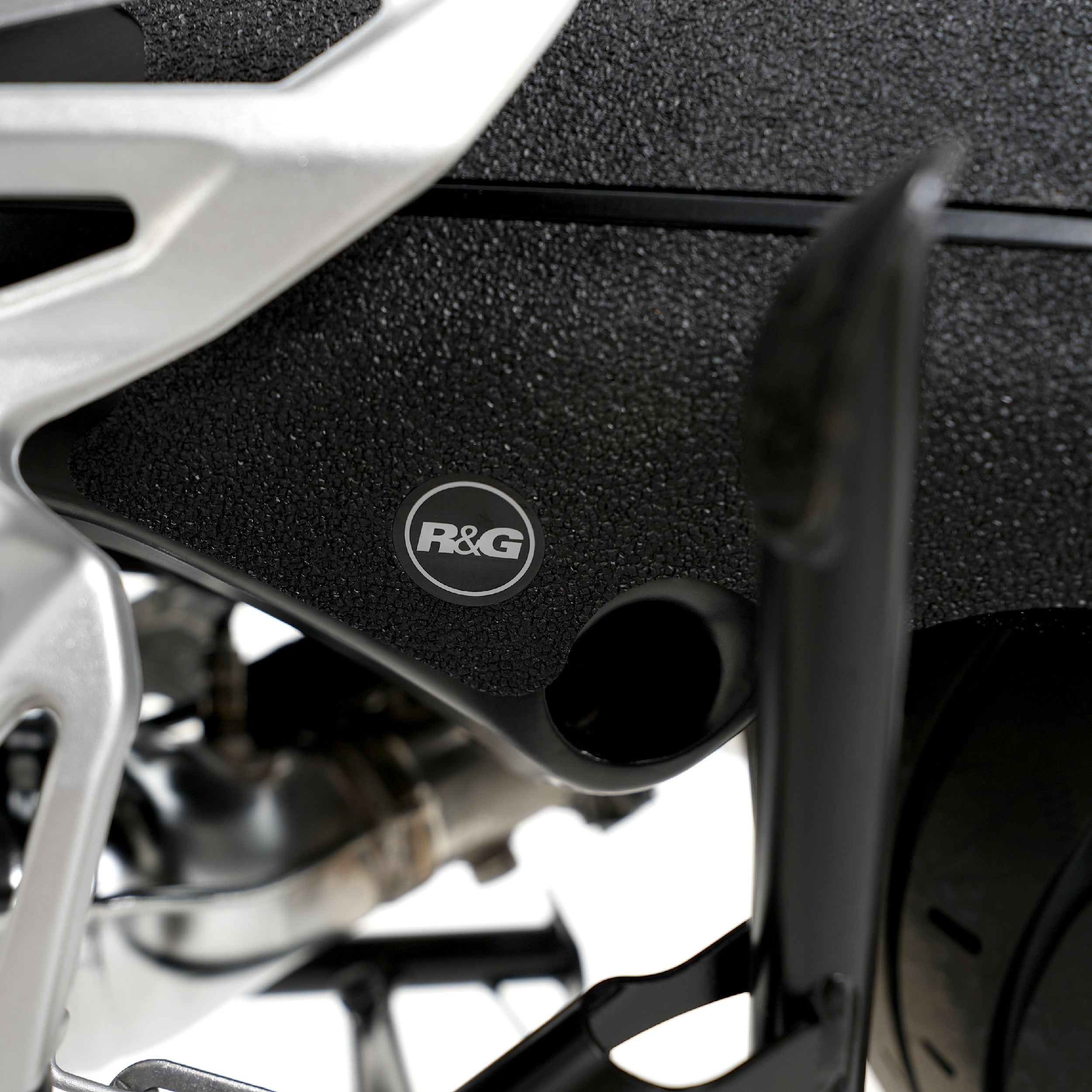 R&G Boot Guard Kit for BMW R1250 GS '18-25 & R1250RS SE '24-25.