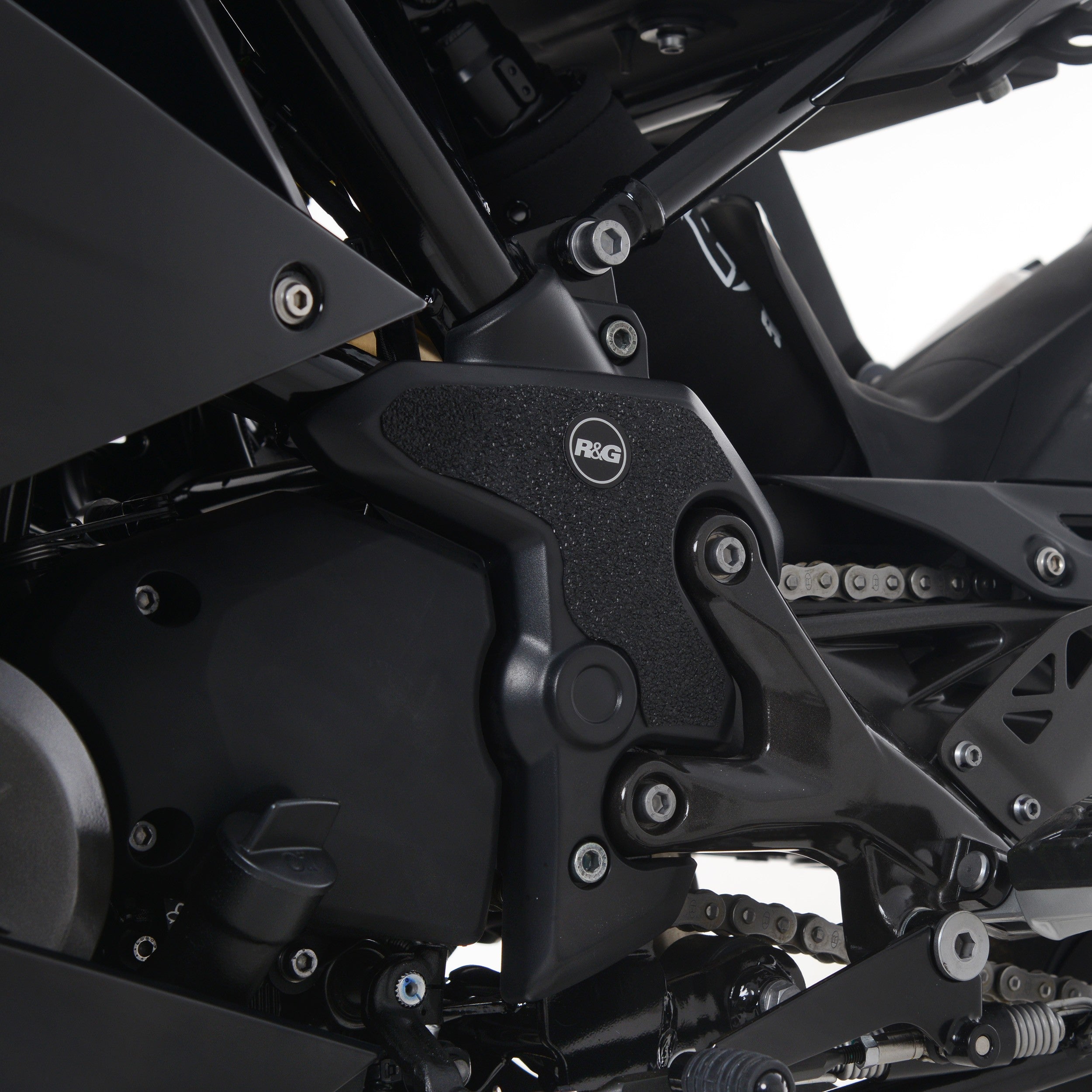 R&G Boot Guard kit for BMW G310RR '22-25 & TVS Apache RR 310 '21-25. Secondary image
