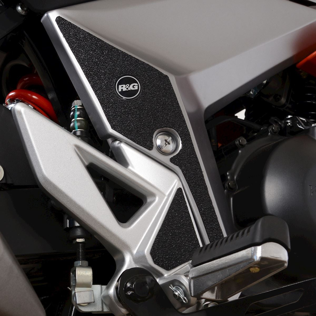 R&G Boot Guard Kit for Kymco VSR125(i) '19- Main image