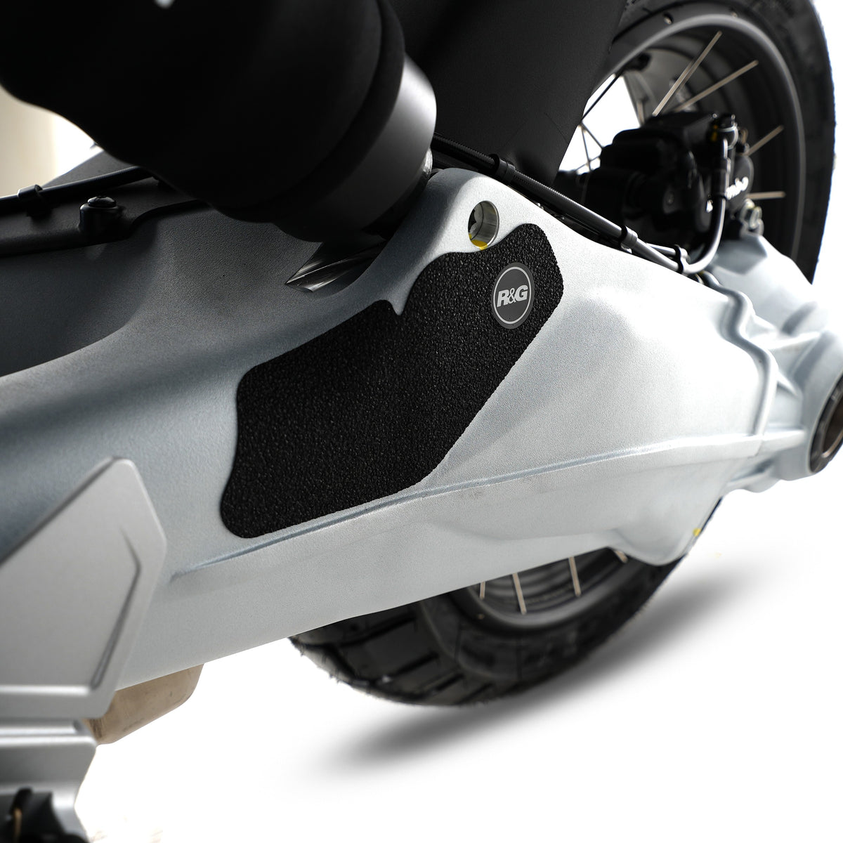 R&G Boot Guard Kit for Moto Guzzi V100 '23-, Stelvio '24- Main image