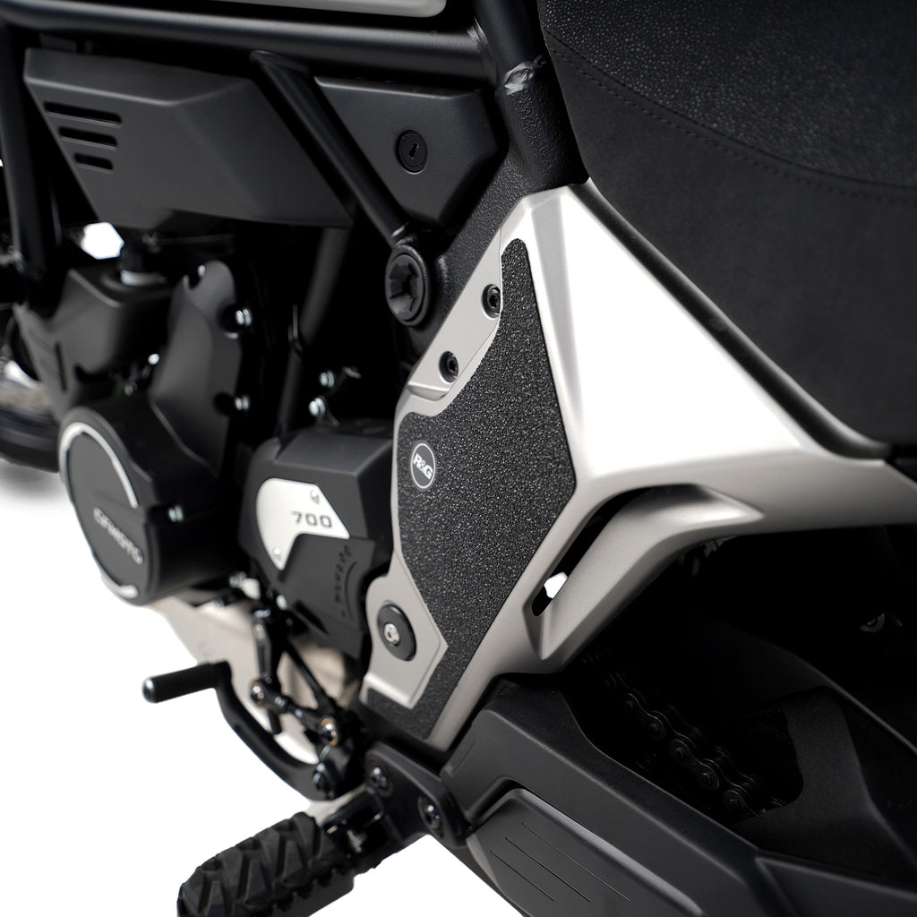 R&G Boot Guard Kit for CFMoto 700CL-X Heritage '21- & Adventure '23-