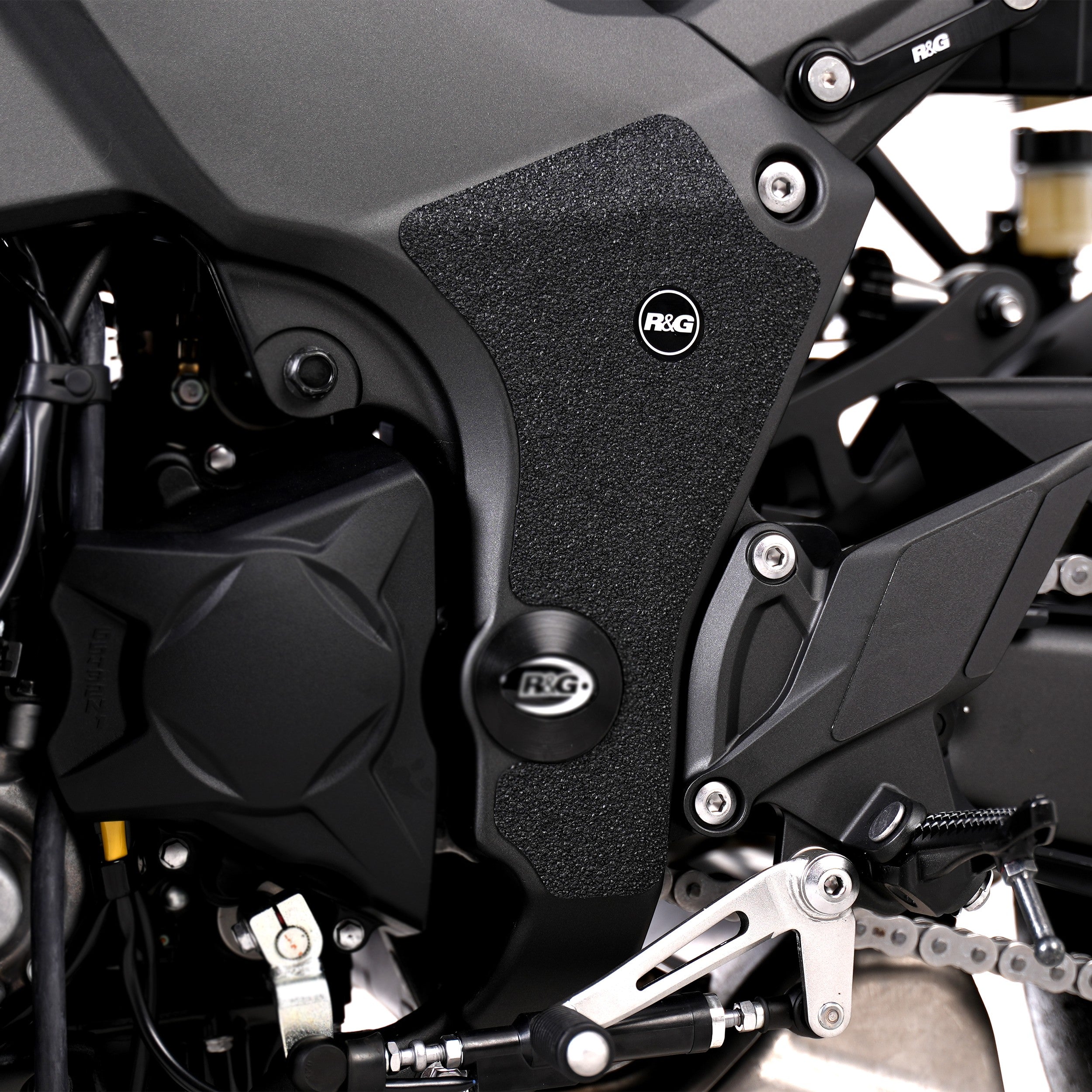 R&G Boot Guard Kit for Kawasaki Z1000SX '11-'19 & Ninja 1000SX '20- '24 & Ninja 1100SX '25-