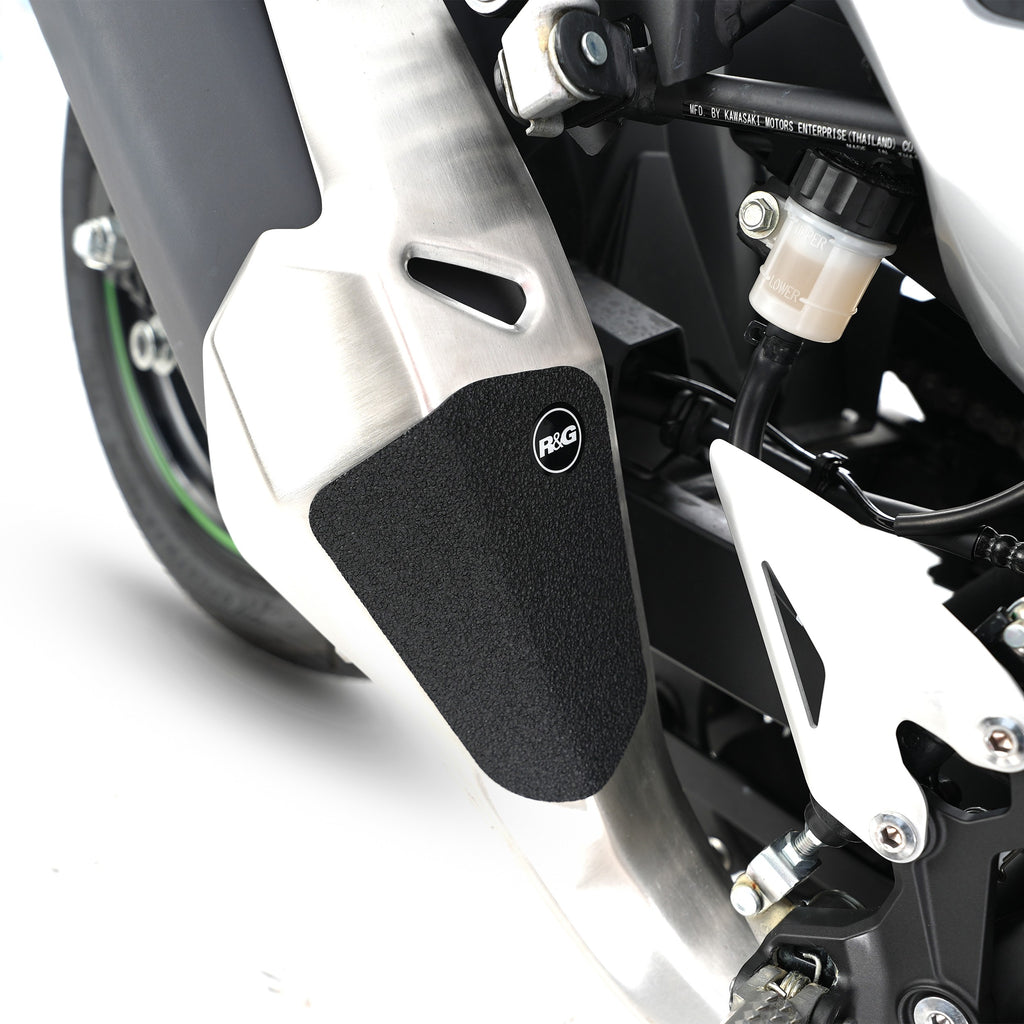 R&G Boot Guard Kit for Kawasaki  Ninja 7 Hybrid HEV / Z 7 Hybrid HEV  '24-, Ninja 250/400 '18-& Z400/ Z250 '19-, Z500 (Ninja) '24-