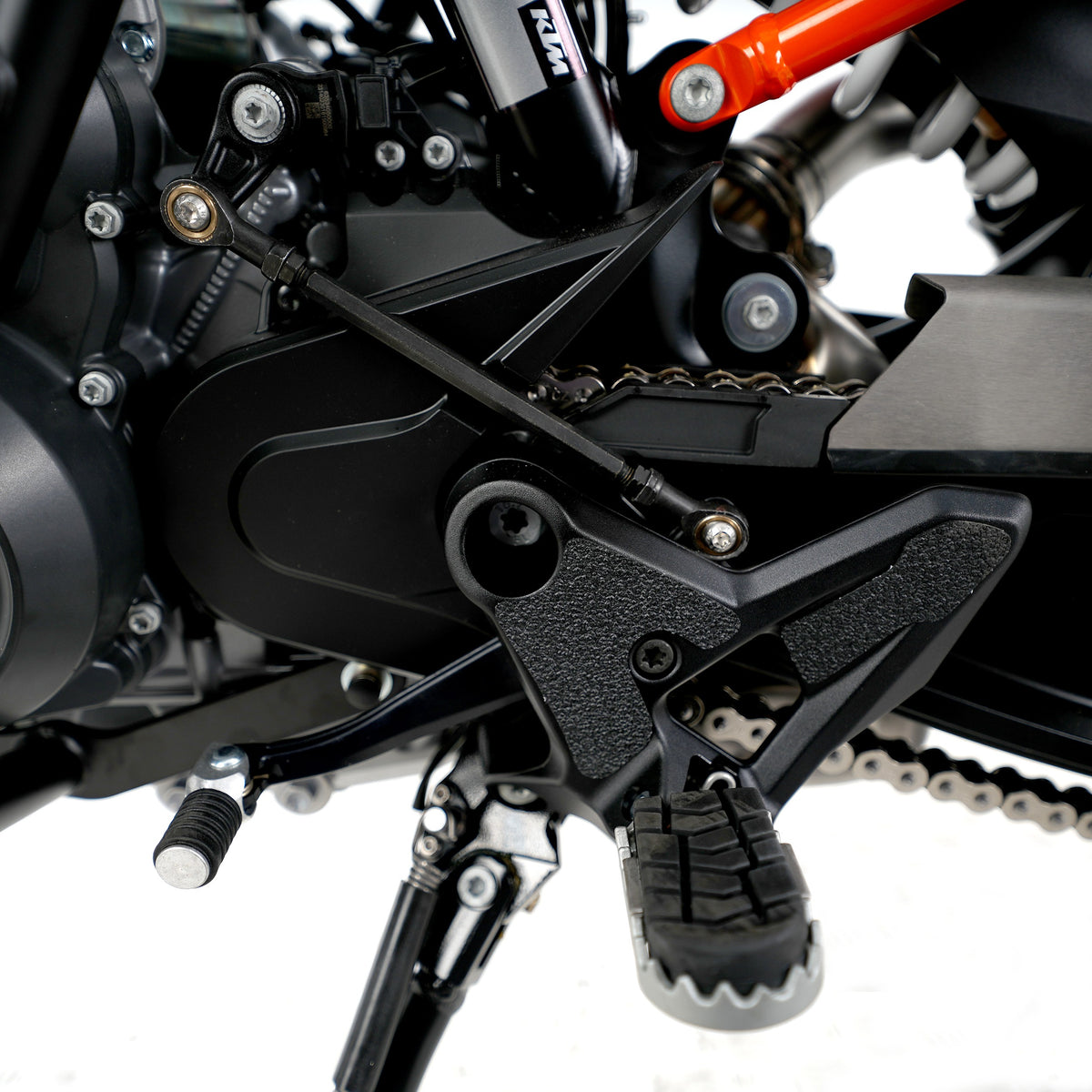 R&G Boot Guard Kit for KTM 790 Adventure '19-'22, KTM 890 Adventure '20-'22, 890 SMT '23- '24 & Husqvarna Norden 901 '22- (5pcs kit)