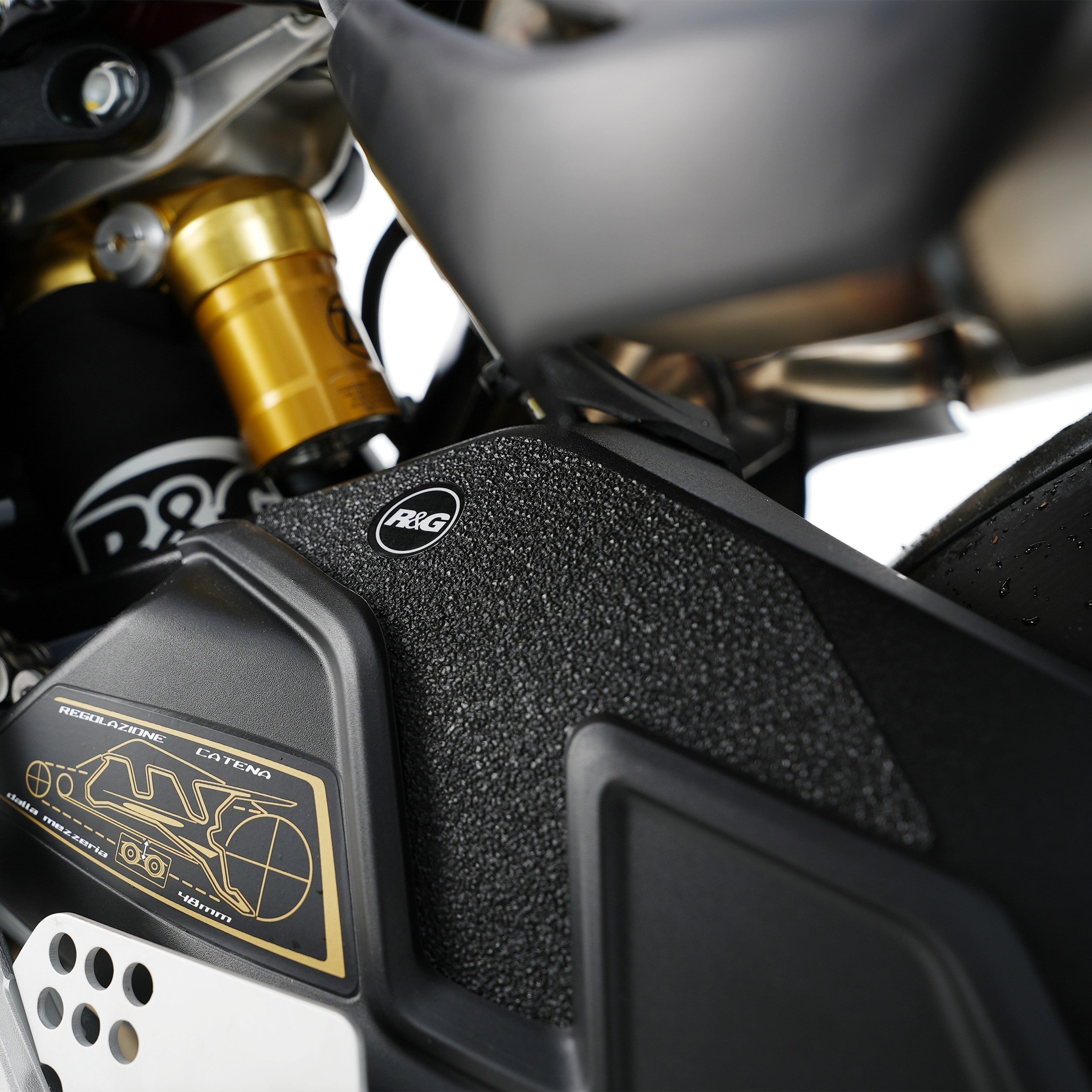 R&G Boot Guard Kit for MV Agusta Brutale 1000RR '20-,Brutale 1000RS '24- Secondary image