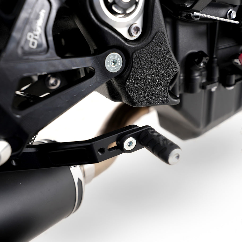 R&G Boot Guard Kit for Triumph Street Triple R/RS 765 '17-/ Street Triple S 765 '17- '20 & Street Triple 765 RX '26-
