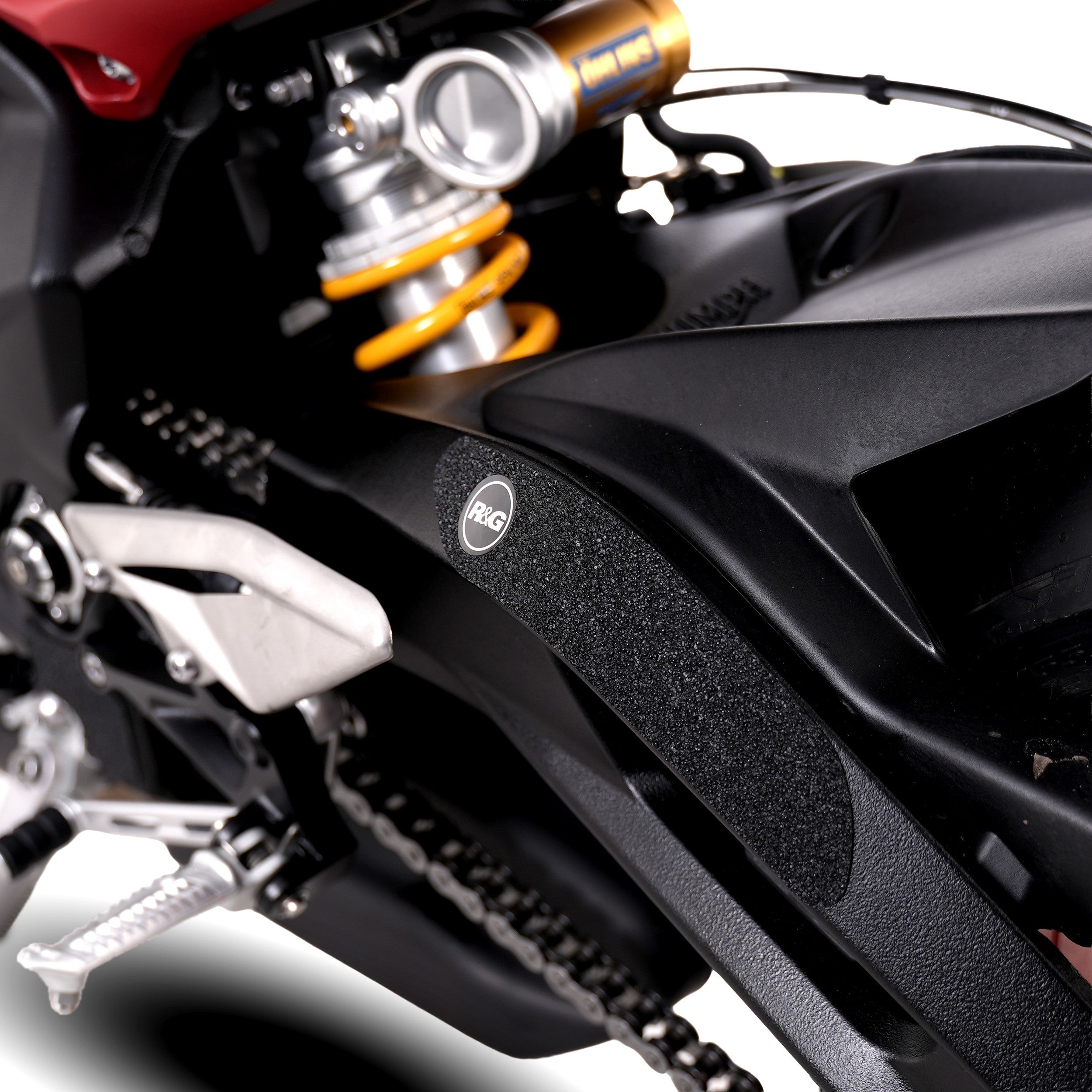 R&G Boot Guard Kit for Triumph Street Triple R/RS 765 '17-/ Street Triple S 765 '17- '20 & Street Triple 765 RX '26-