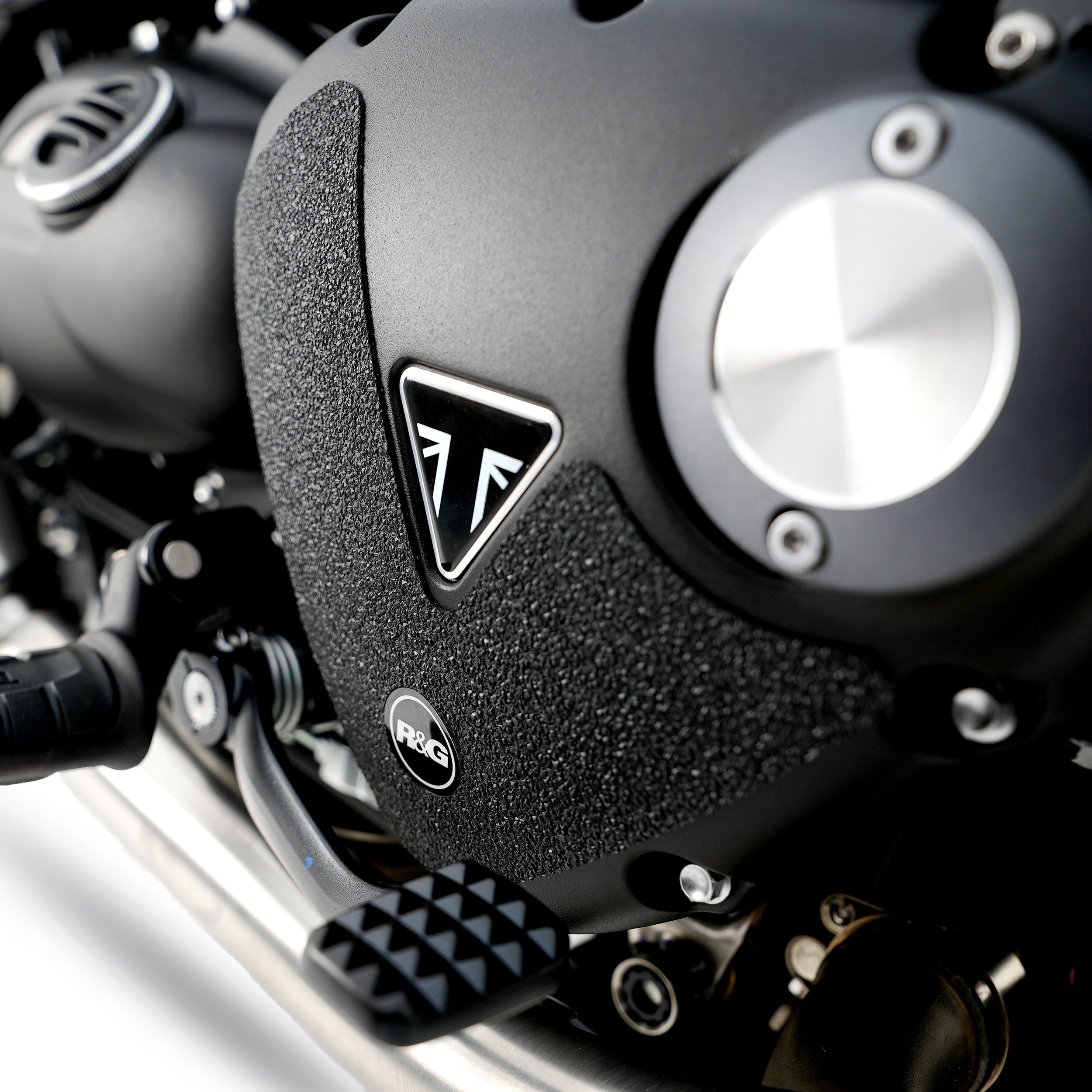 R&G Boot Guard Kit for Triumph Bonneville Bobber '17- & Street Cup '17-