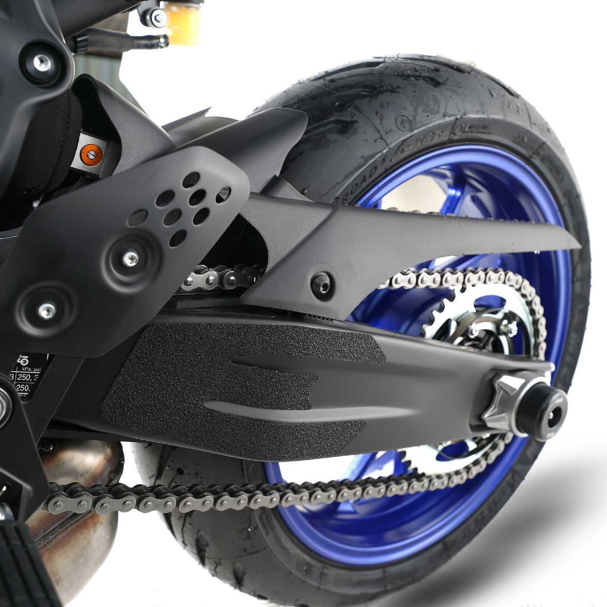 R&G Boot Guard Kit for Yamaha MT-07 (FZ-07) '14- '24, XSR700 '16- & R7 '22- models Main image