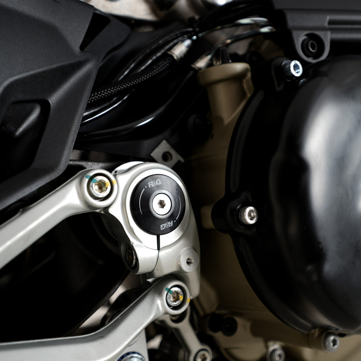 Frame Plug for Ducati Panigale V4 / V4S / V4 Speciale, V4R & Streetfighter V4(S) '20-