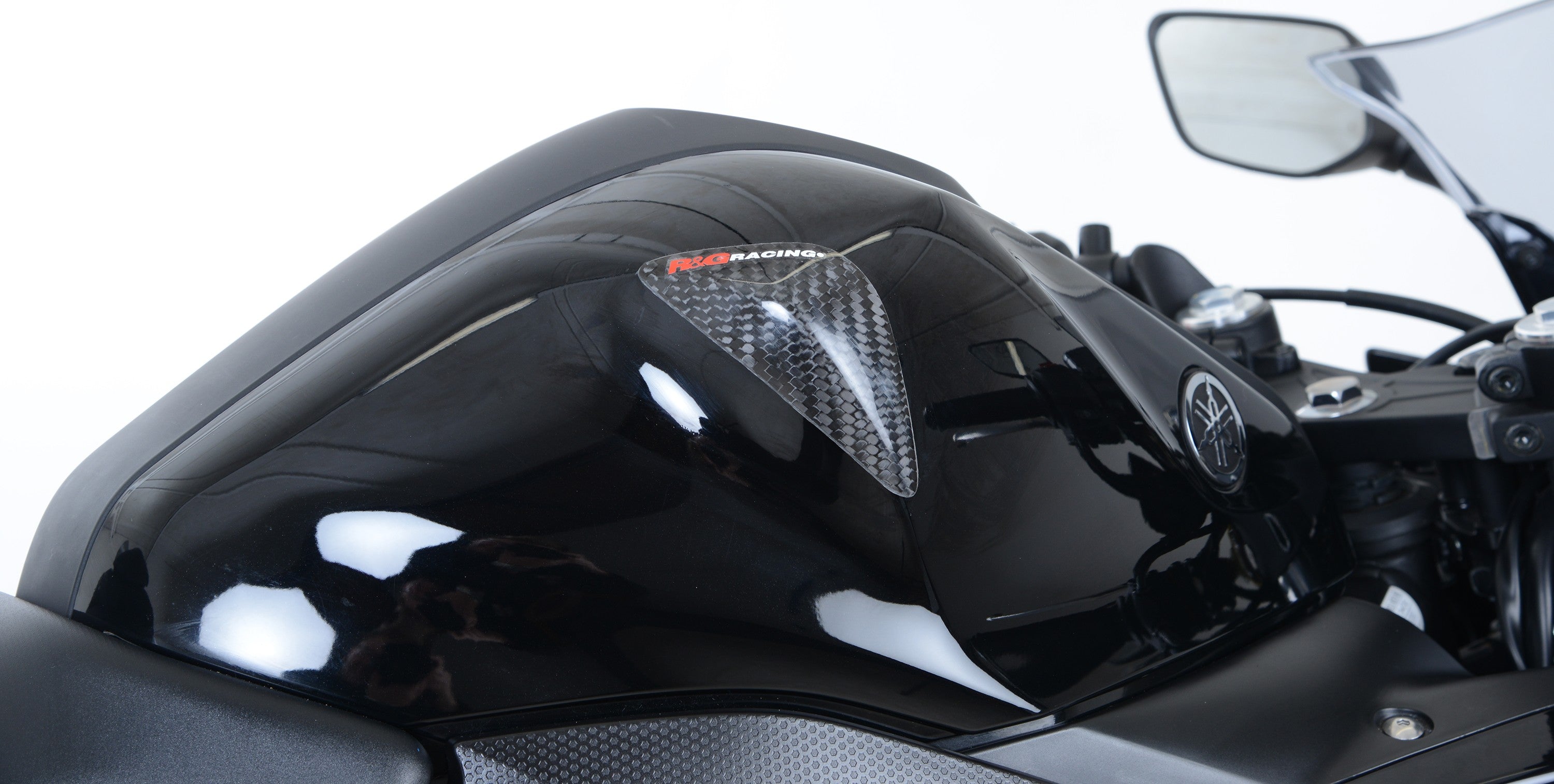 R&G Carbon Tank Sliders for Yamaha R25 '14-'18 and R3 '15-'18 Secondary image