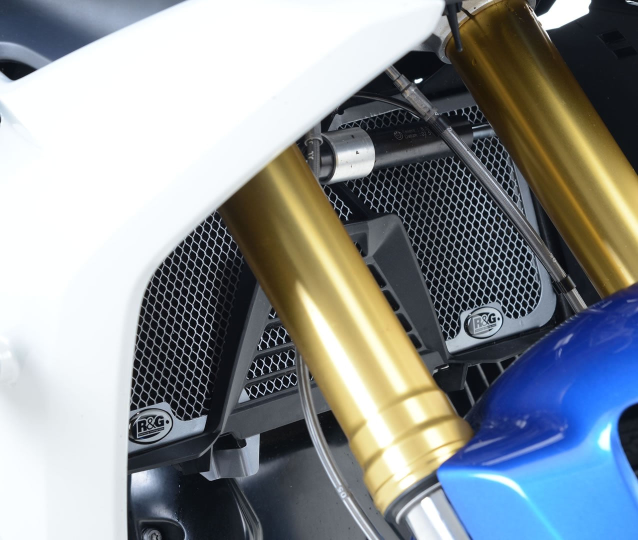 Radiator Guard for the BMW R1200R/RS '15-'18, R1250R (RS) '19-25, R1250RS SE '24-25.