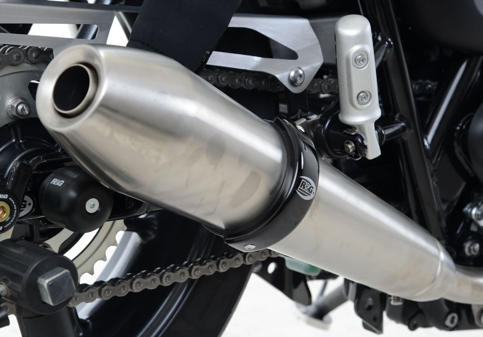 Exhaust Protector for round style exhausts (Circumference up to 40cm)