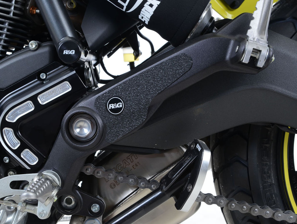 R&G Boot Guard Kit for KTM 125 Duke '17-'23 models