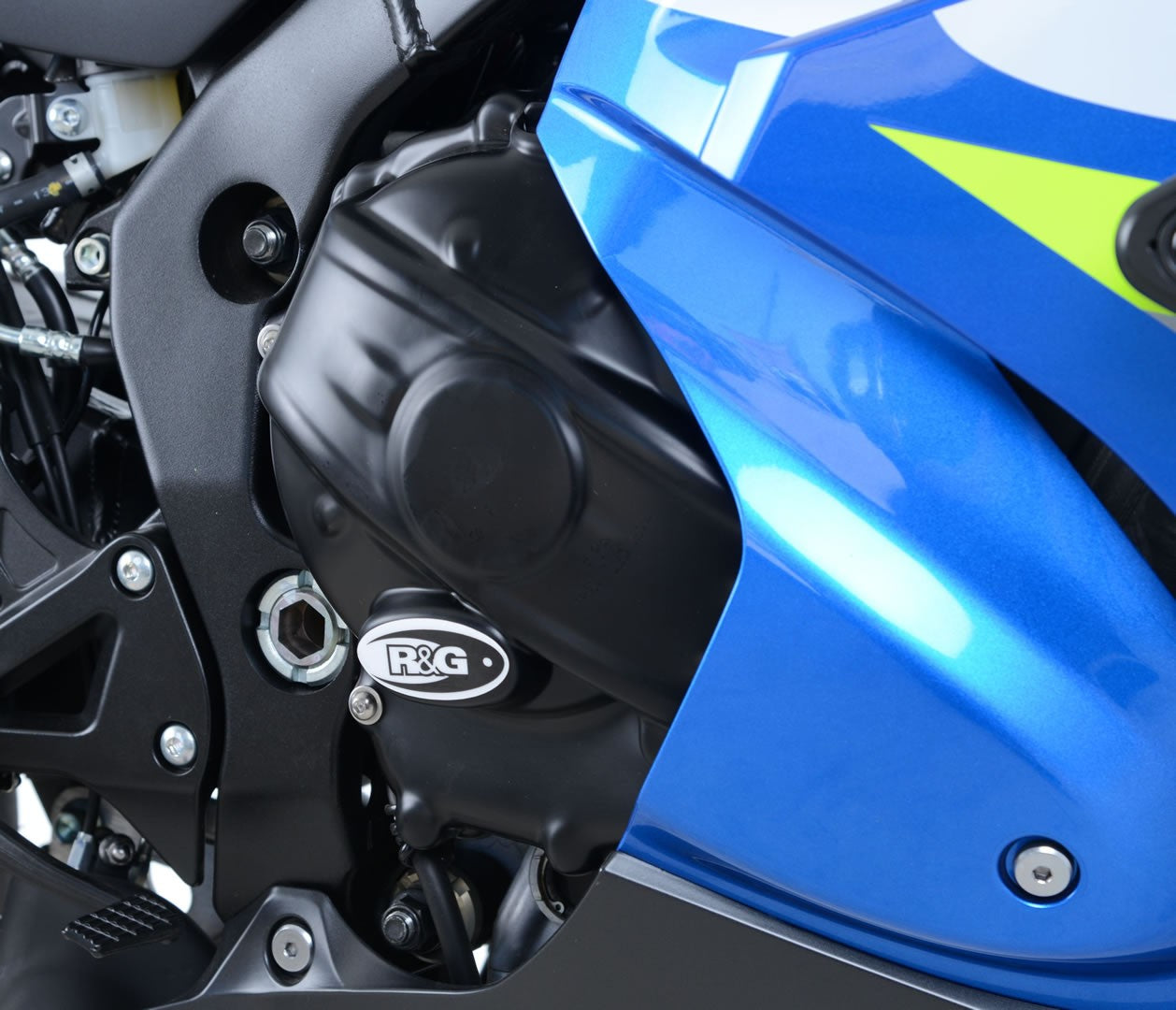 Engine Case Cover Kit (2pc) for Suzuki GSX-R1000 L7 (2017) models Secondary image