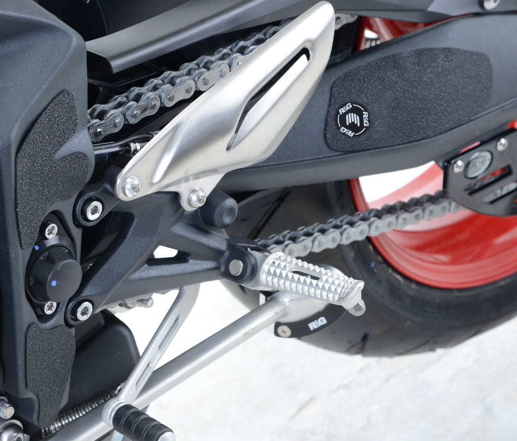 R&G Boot Guard Kit for the Triumph Street Triple '13-'16, Street Triple R '13-'16 and Street Triple RX '15-'16