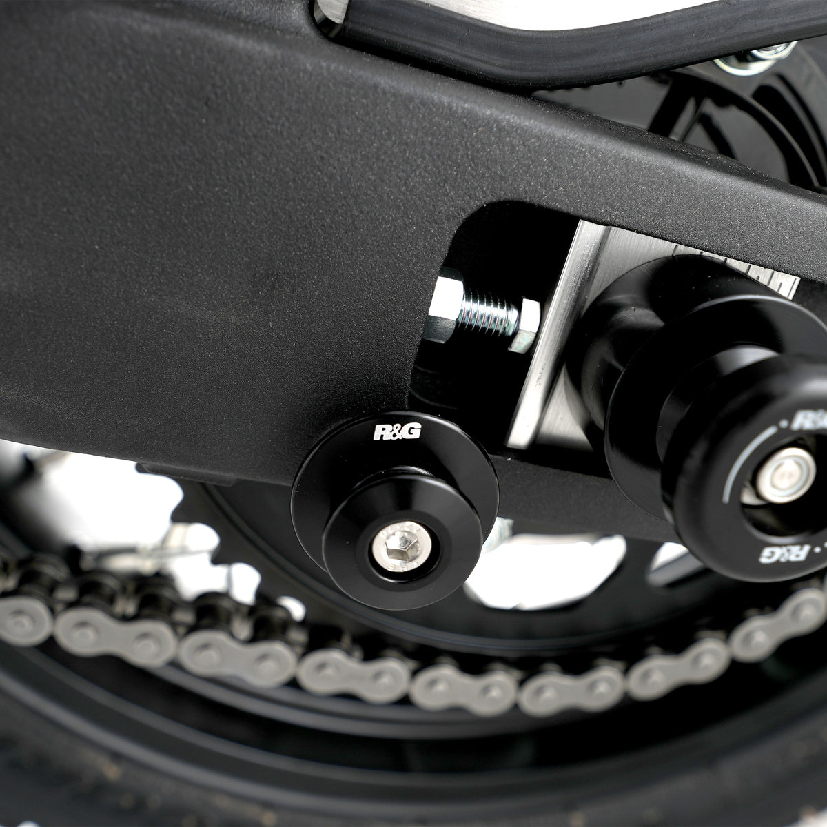 M6 Paddock Stand Bobbins for Yamaha Tenere World Rally(T7 ) '23-, YZF-R125 '19-, MT-125 '20-, Ducati Monster 950 (+) '21-, Panigale V2(S) '25- and 7 others.