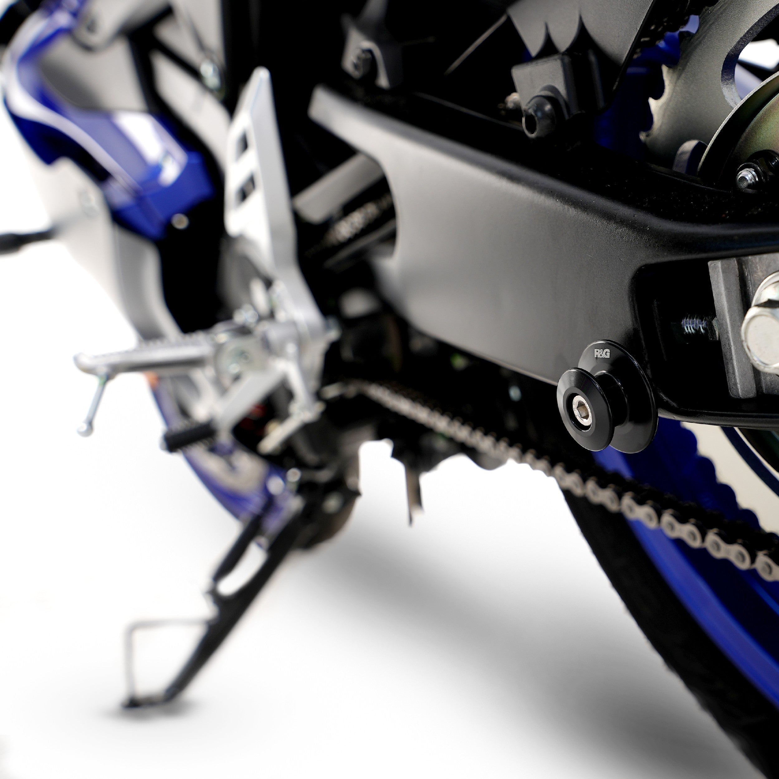 M6 Paddock Stand Bobbins for Yamaha Tenere World Rally(T7 ) '23-, YZF-R125 '19-, MT-125 '20-, Ducati Monster 950 (+) '21-, Panigale V2(S) '25- and 7 others. Main image