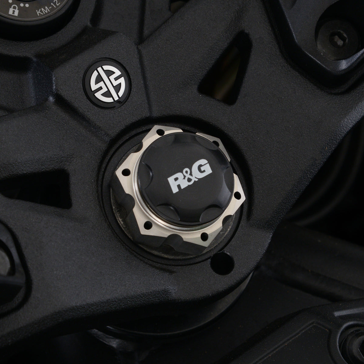 Top Yoke Cap for Kawasaki Ninja H2 SX '18- '24 & ZZR1400 '19- & BMW M1000R '23- '24 Main image