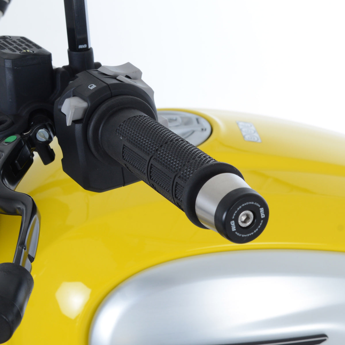 Bar End Sliders for the Ducati Scrambler 1100 '18-25, Scrambler 1100 Pro '20-25, Diavel 1260 (S) '21-, Diavel V4 '23- and 7 others. Main image