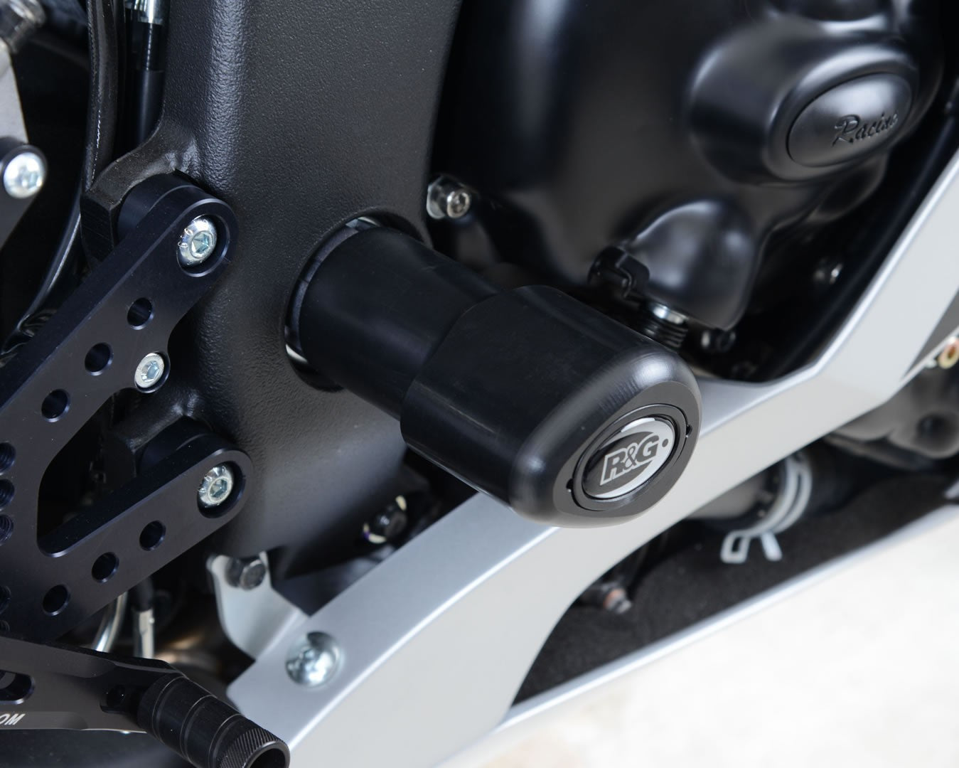 Crash Protectors - Aero Style for YZF-R6 '06- (Lower) Main image