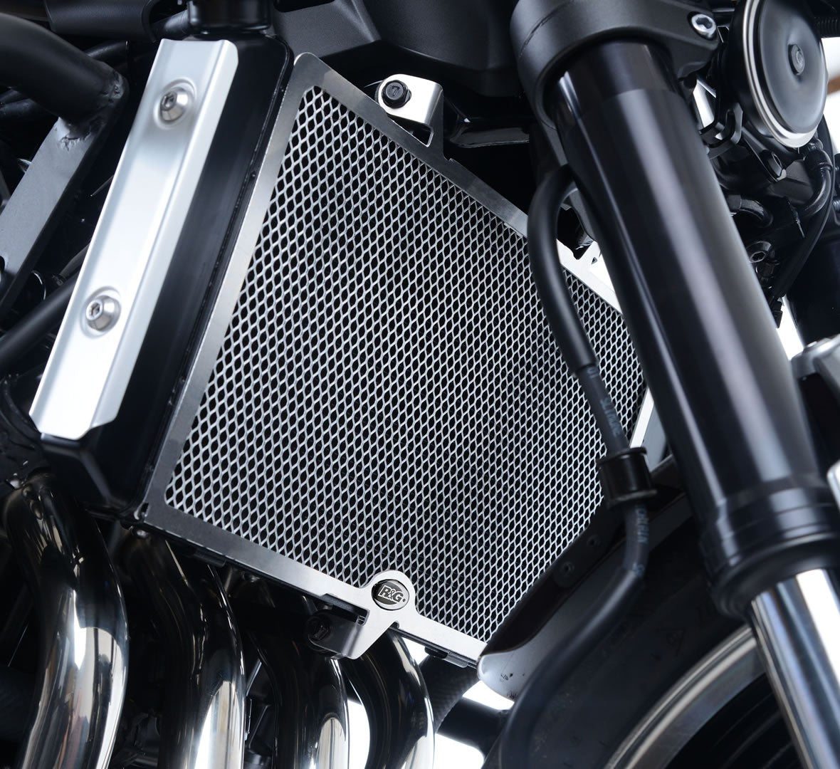 Radiator Guard for Kawasaki Z900RS '18-'20 Main image