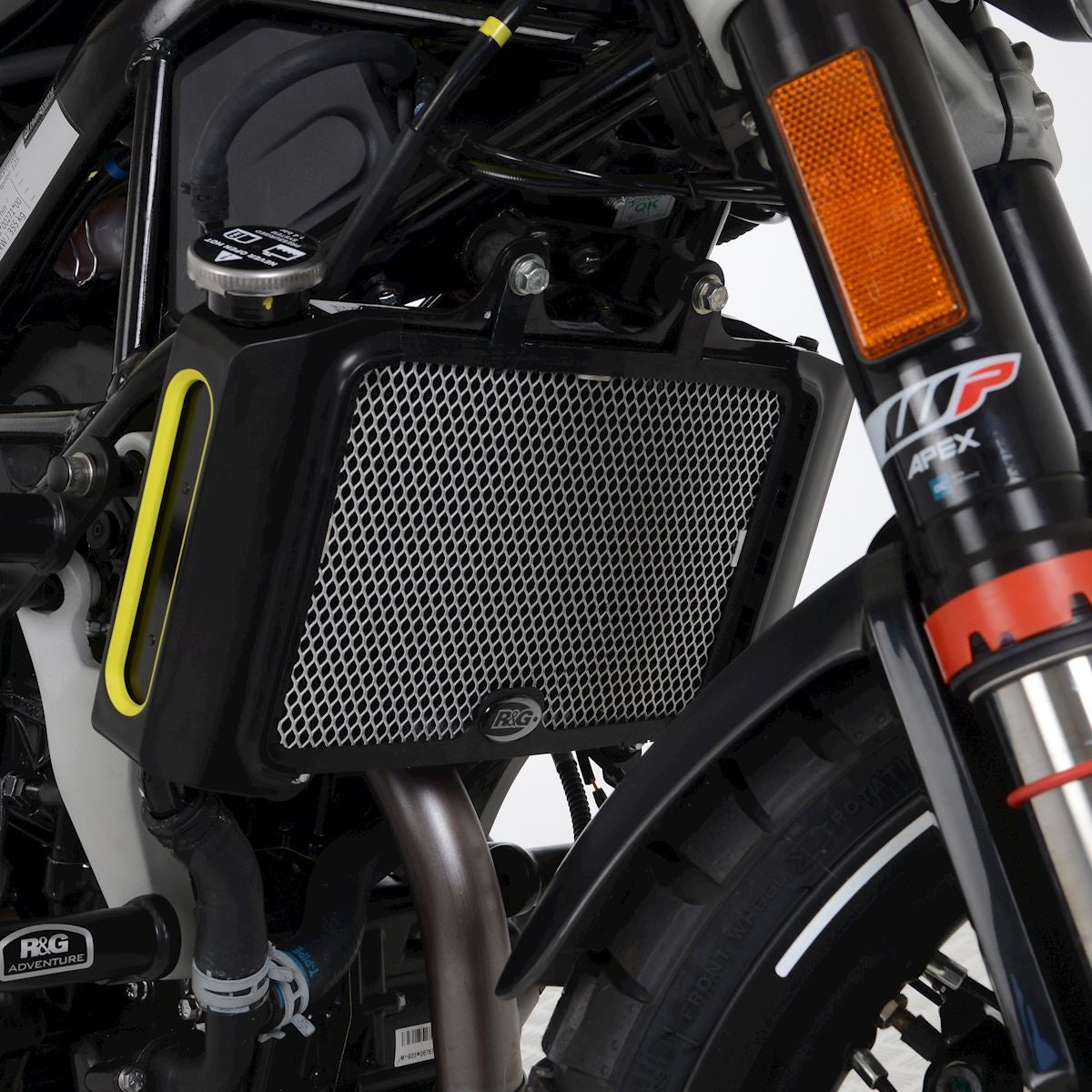 Radiator Guard for Husqvarna Svartpilen '21- Main image