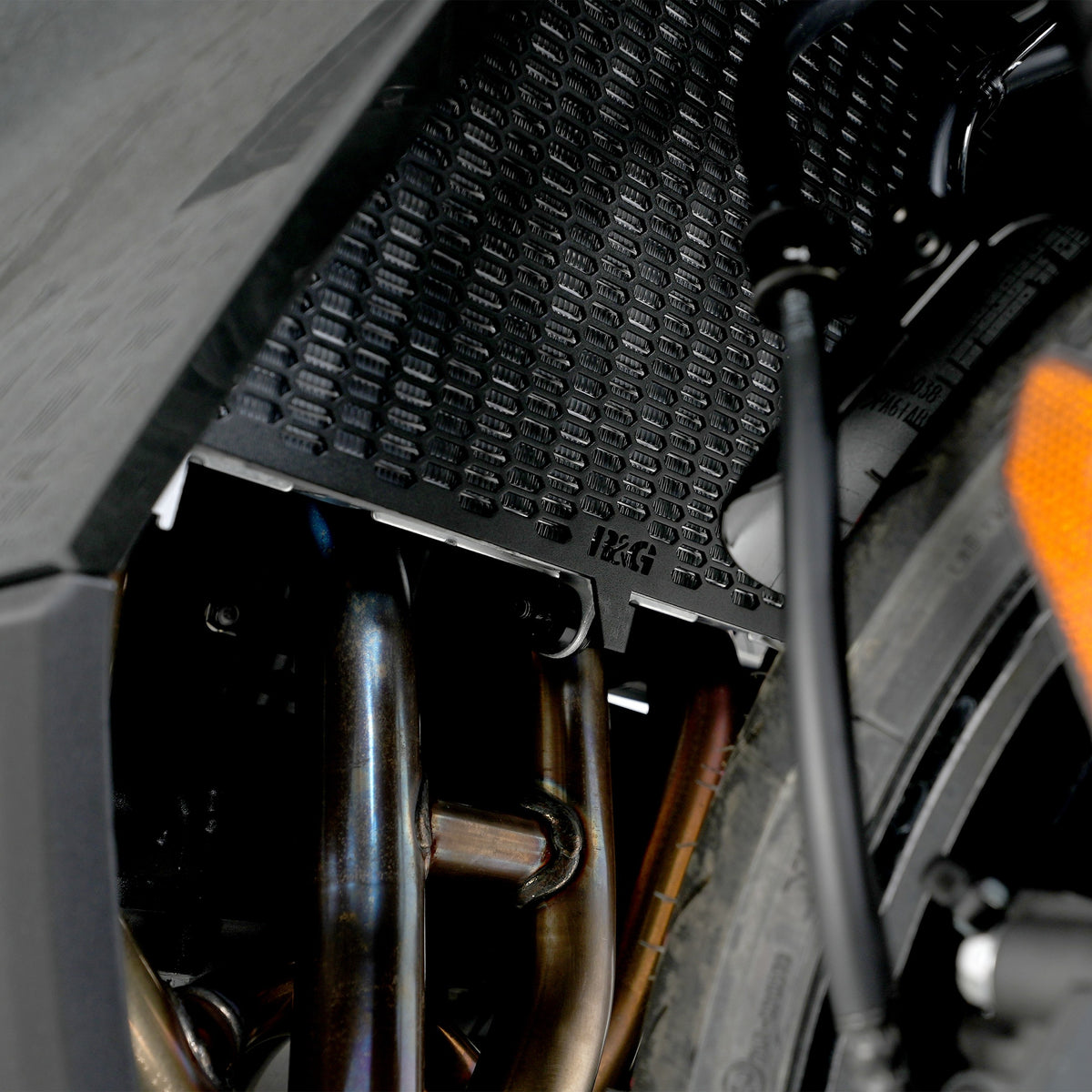 PRO Radiator Guard forKawasaki Z750 '07-'13, Z750R '11-'13, Z750S '07-'13, Z800 '13-'16, Z1000 '10-'18, Z1000R '17-'20, Z1000SX '11-'19, Versys 1000 '12- '24, Versys 1100 '25- & Ninja 1000SX '20- '24 & 1100SX '25-