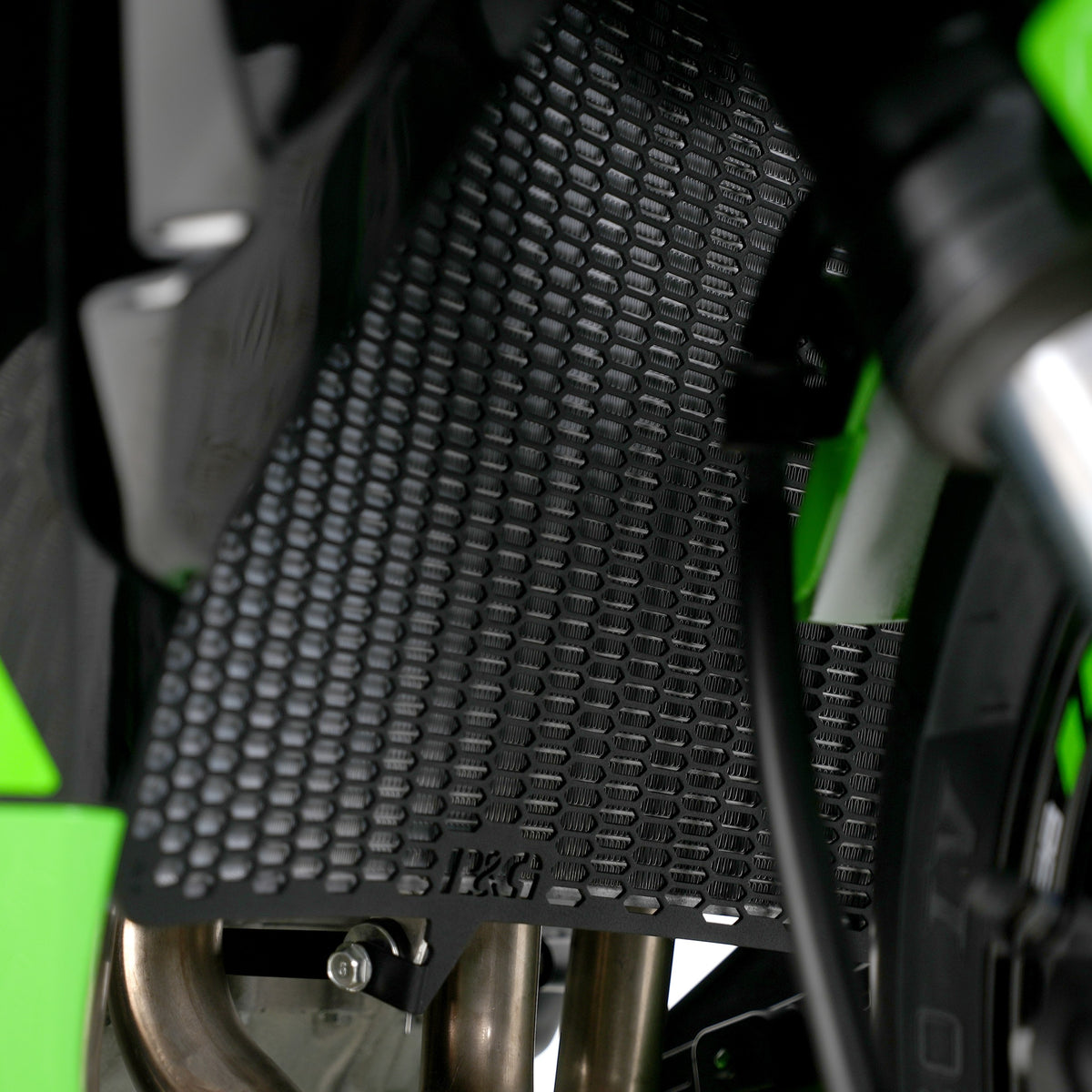 PRO Radiator Guard for Kawasaki ZX-6R '19- & ZX636 '13- '18 Main image
