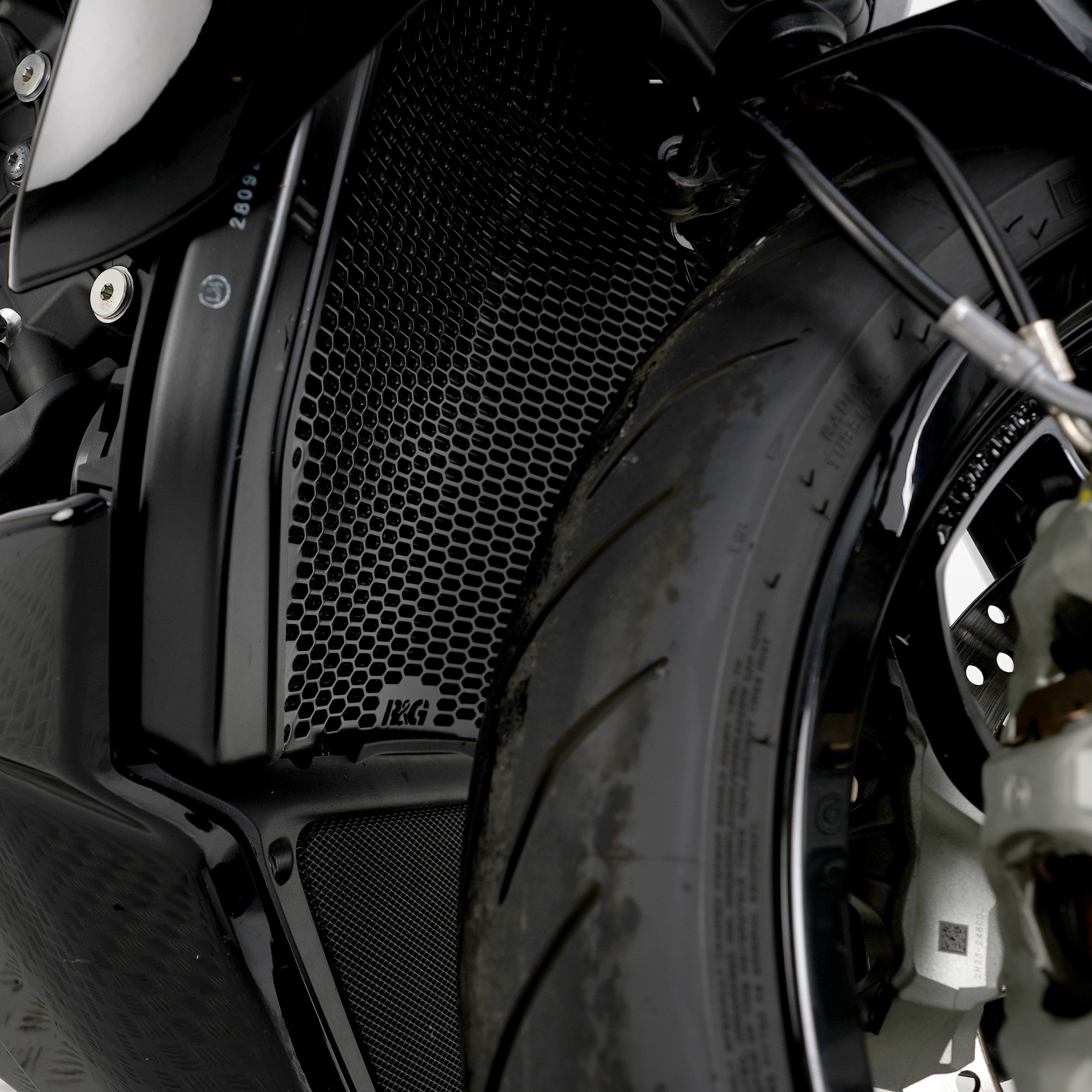 PRO Radiator Guard for Ducati Diavel V4 '23- Main image