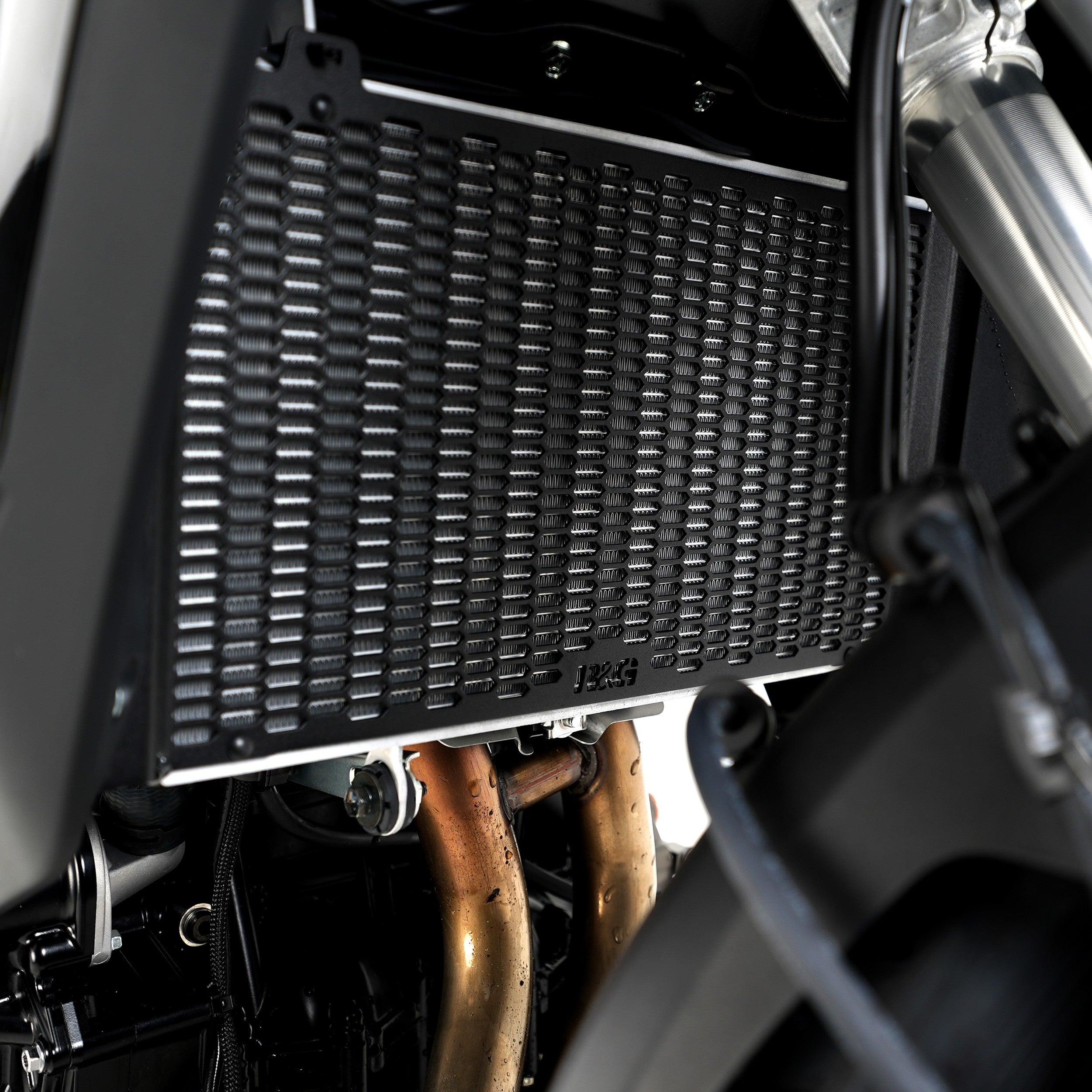 PRO Radiator Guard for Suzuki V-Strom 800DE '23- Main image