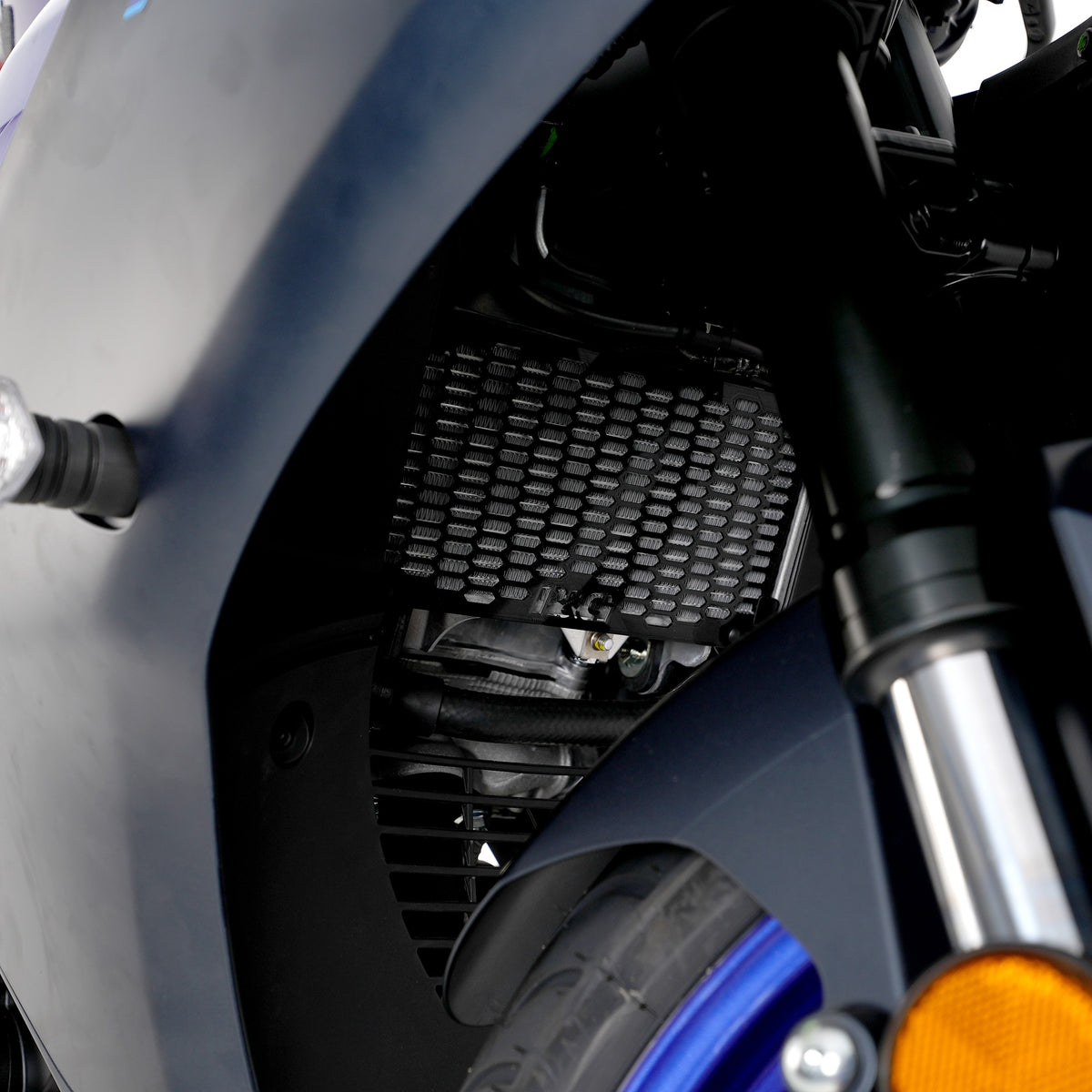 PRO Radiator Guard for Yamaha YZF-R125 '22-, MT-125 '20- & XSR-125 '21- Main image