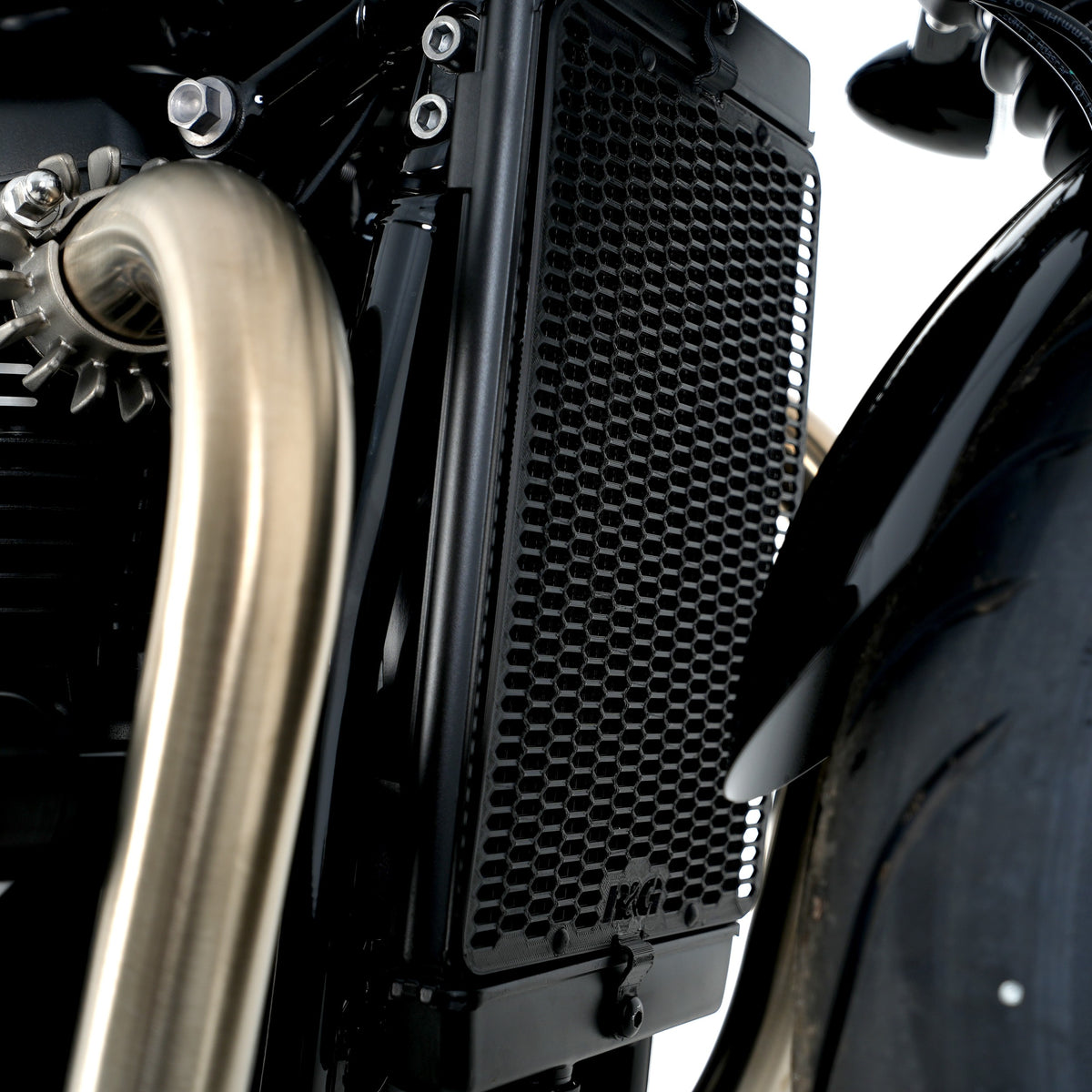 PRO Radiator Guard for Triumph Bonneville Bobber '17-, Black '18-'20 & Speedmaster '18-